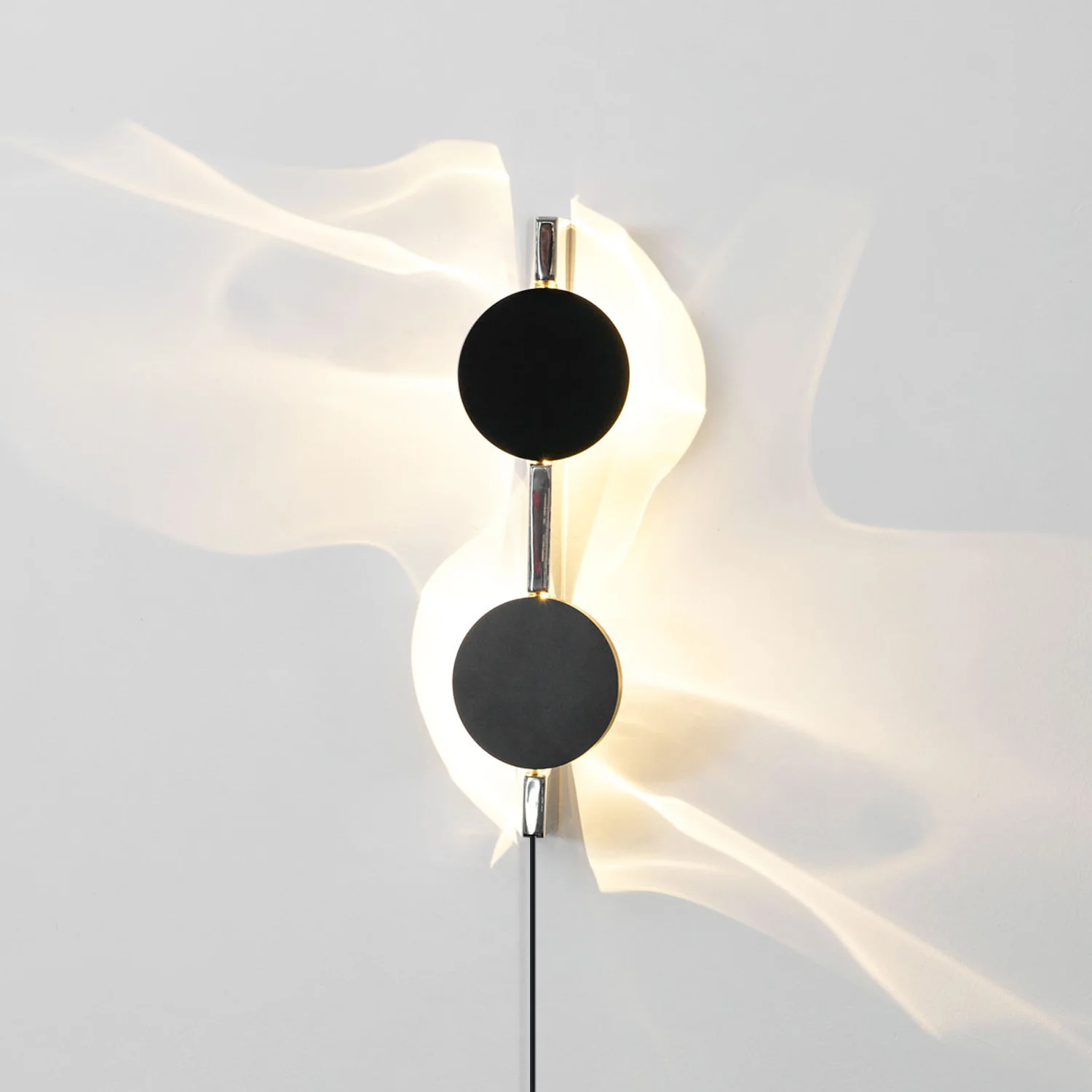 Kinetic Shadow Plug-in Wall Lamp - Image 7