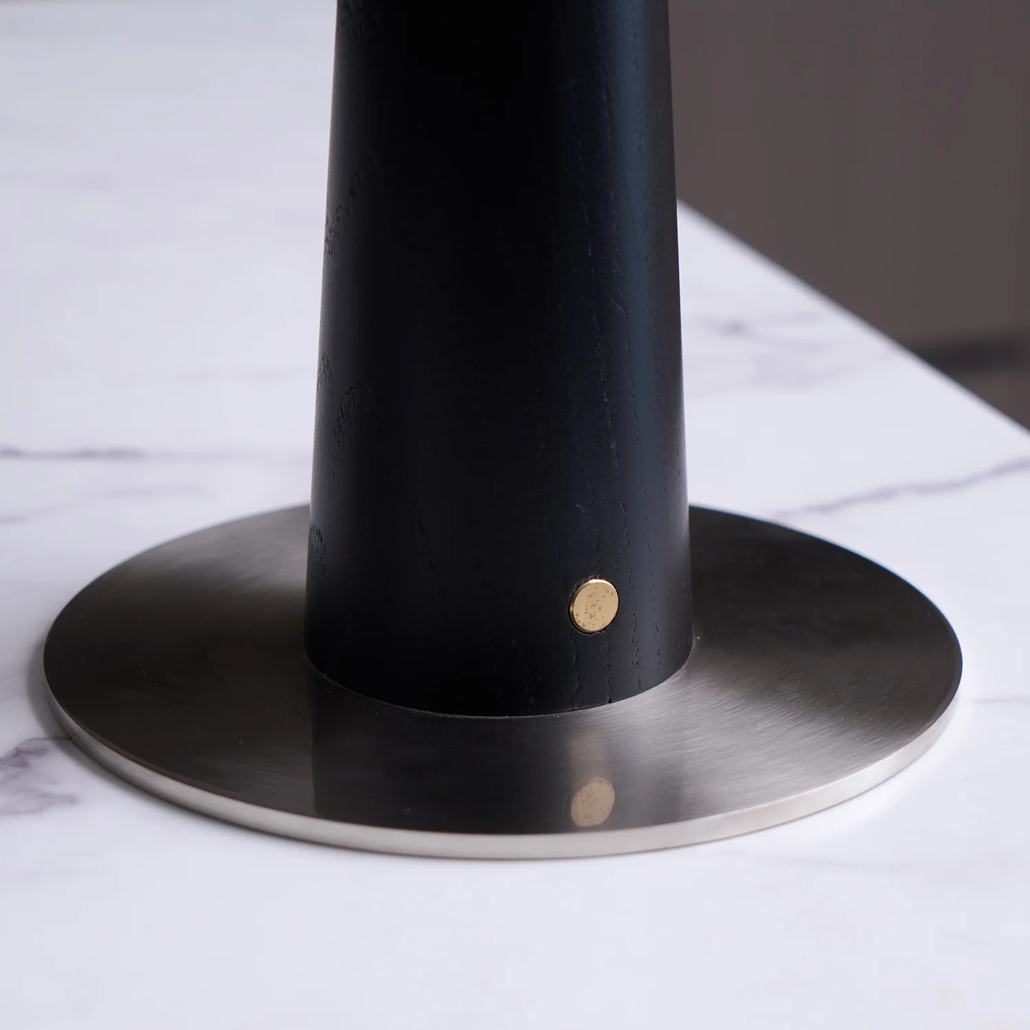 Kizu Peak Table Lamp - Image 29