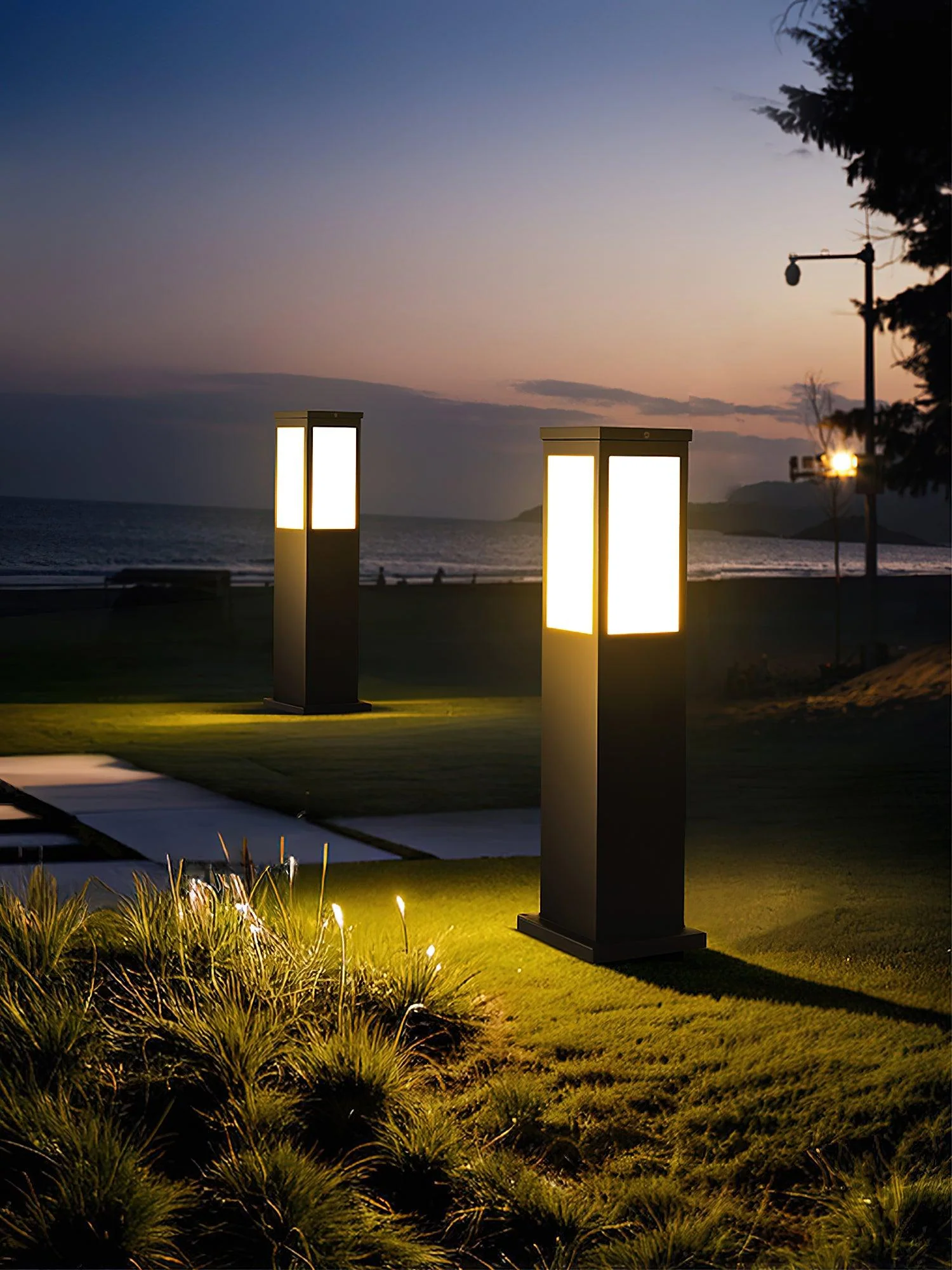 Kuzco Bollard Outdoor Light - Image 8