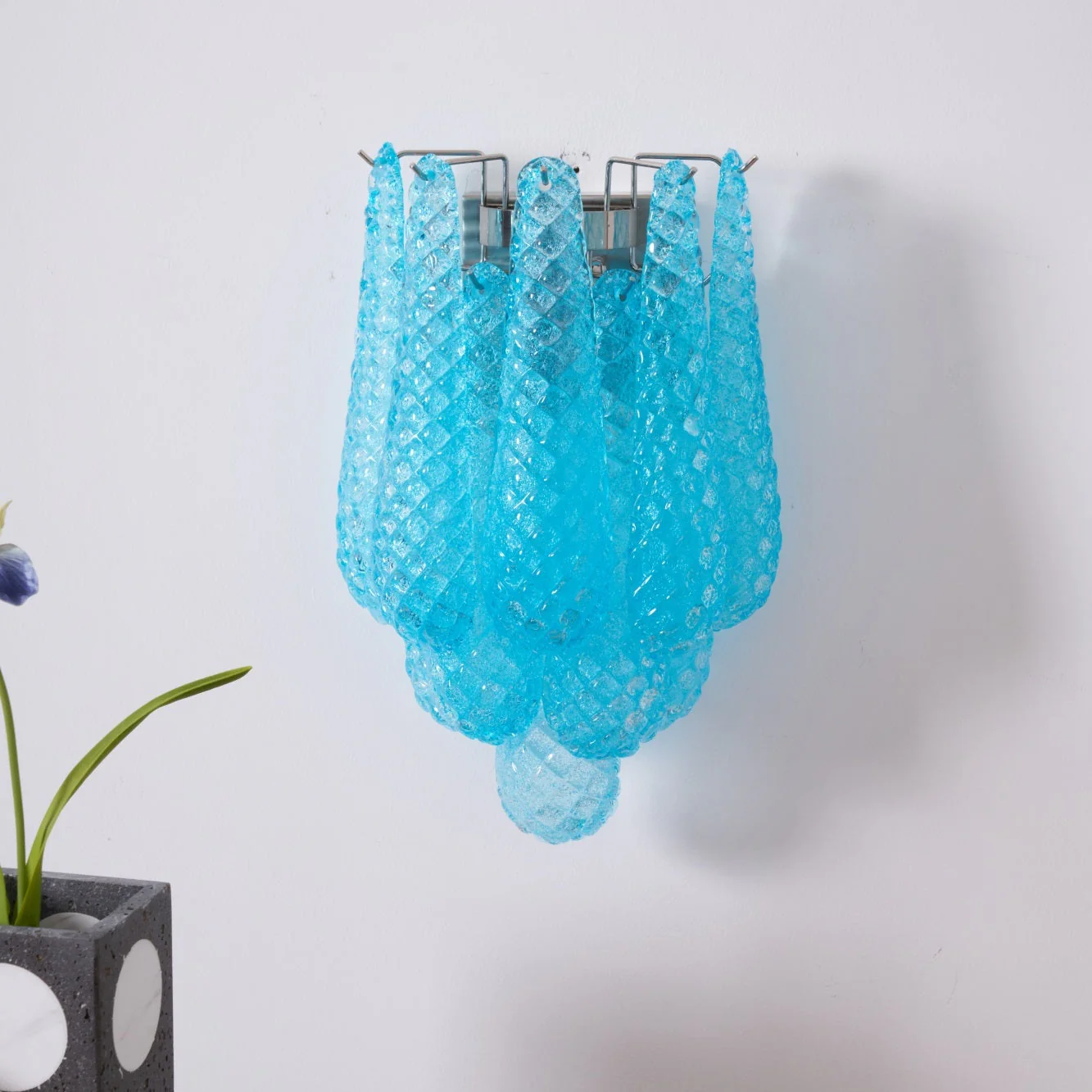 Lagoon Bloom Wall Lamp - Image 30
