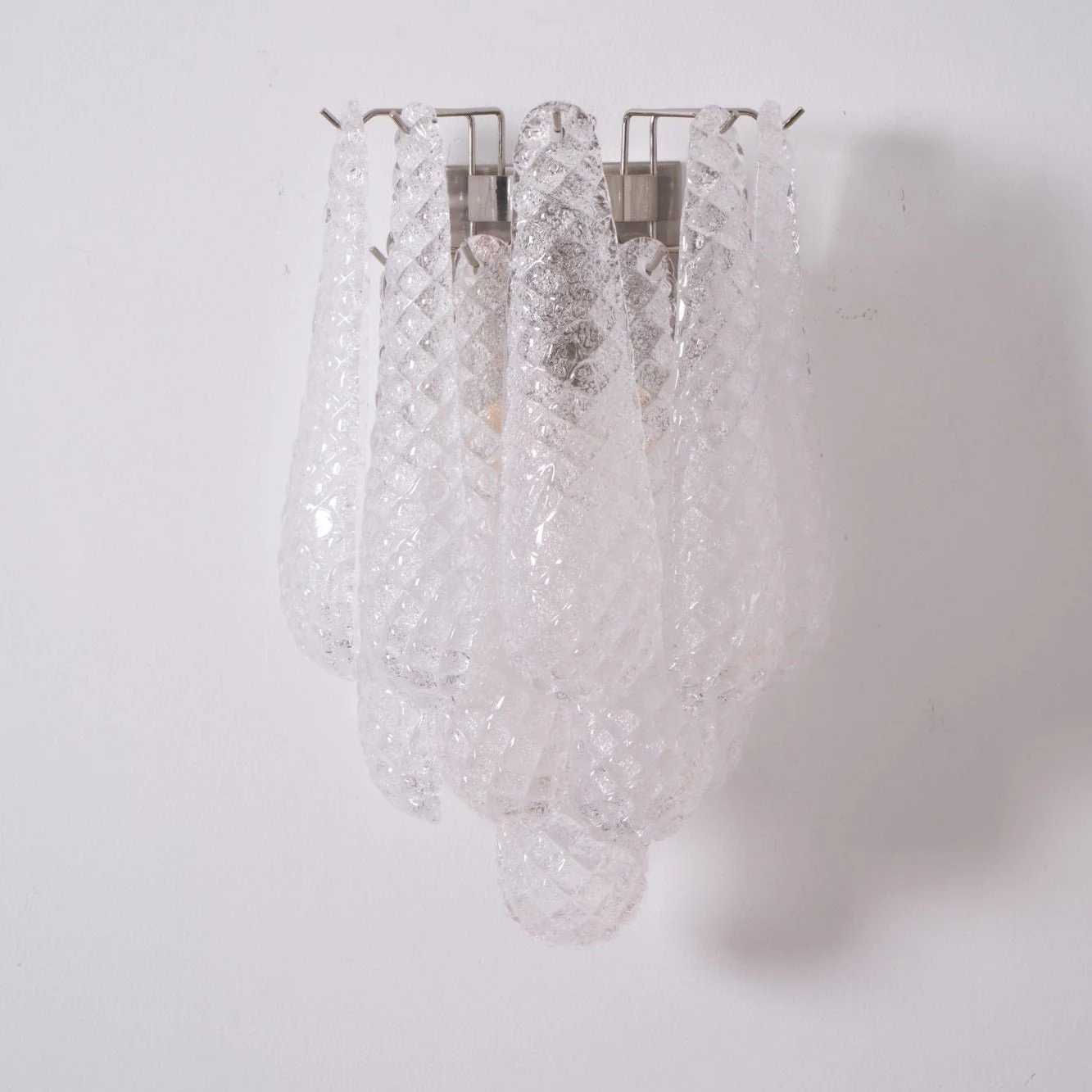 Lagoon Bloom Wall Lamp - Image 44