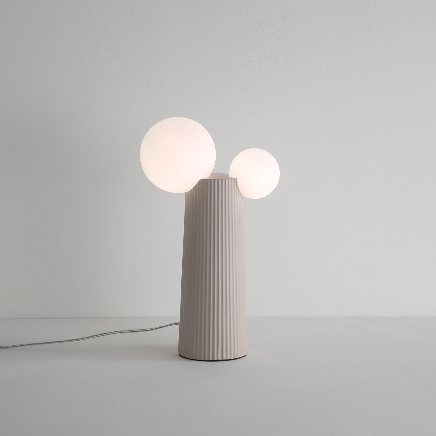 Land Table Lamp - Image 10