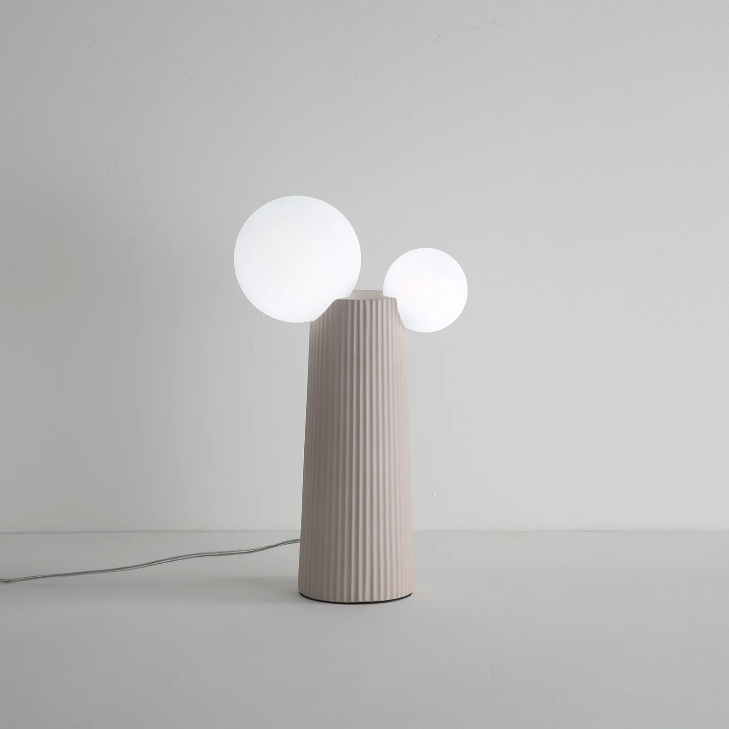 Land Table Lamp - Image 21