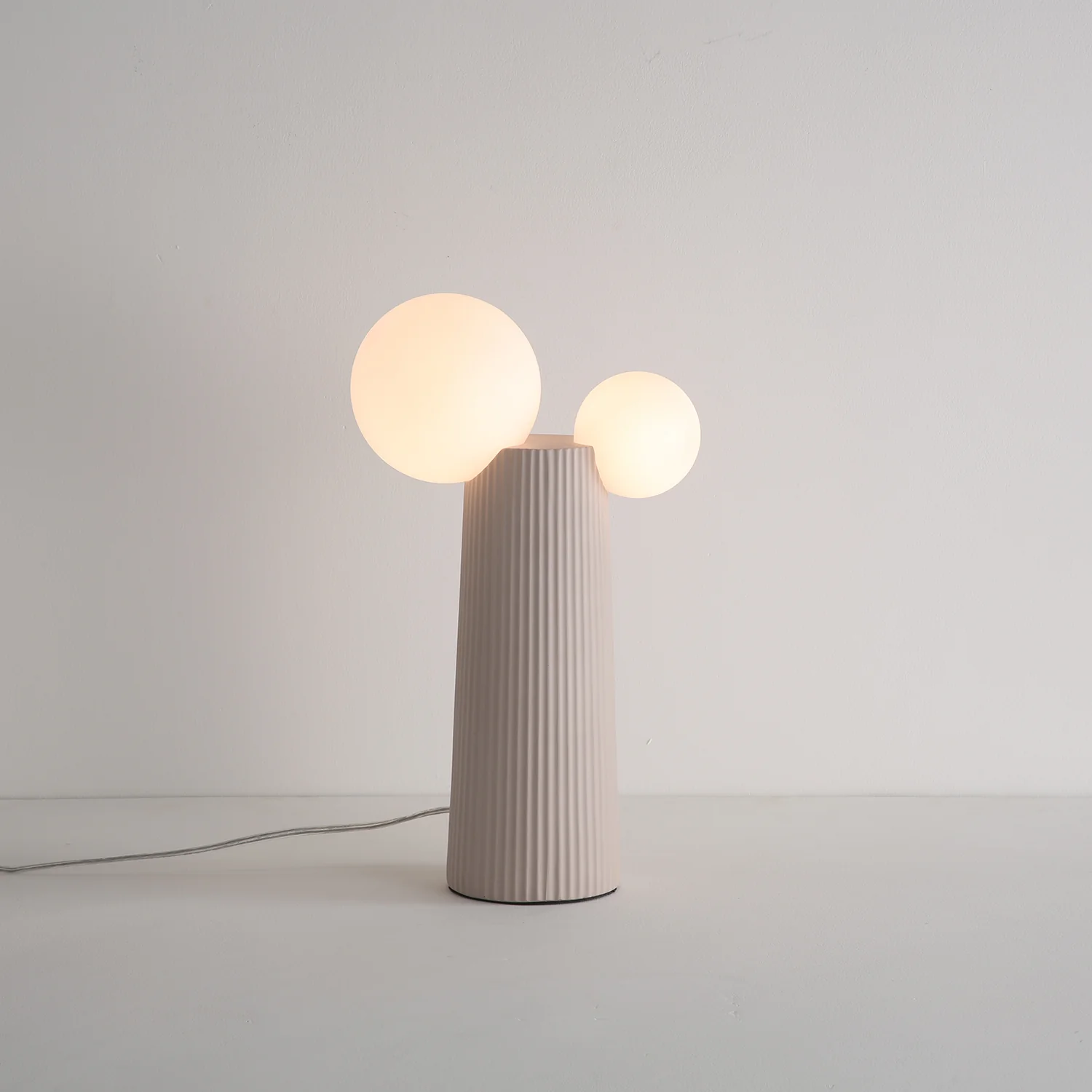 Land Table Lamp - Image 22