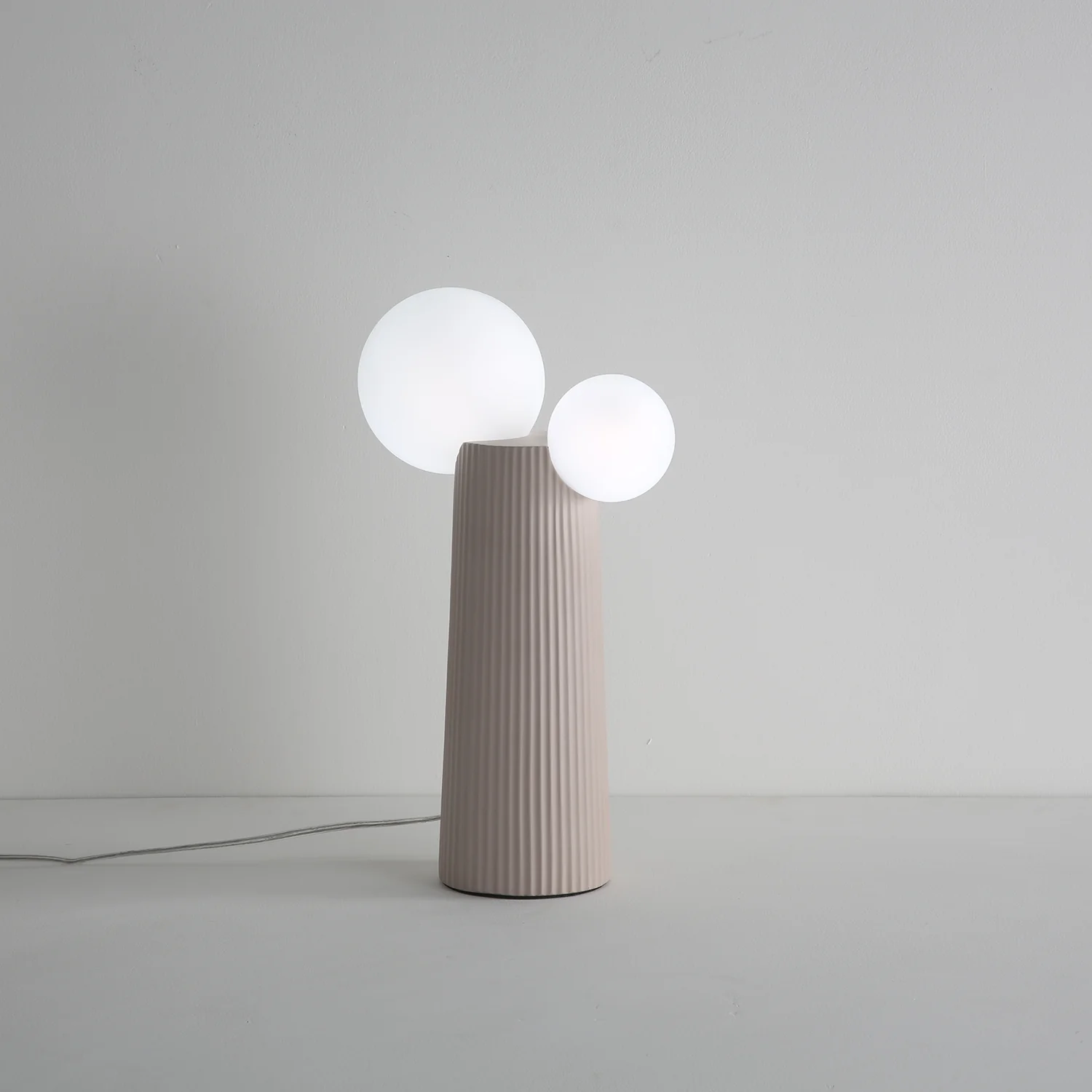Land Table Lamp - Image 27