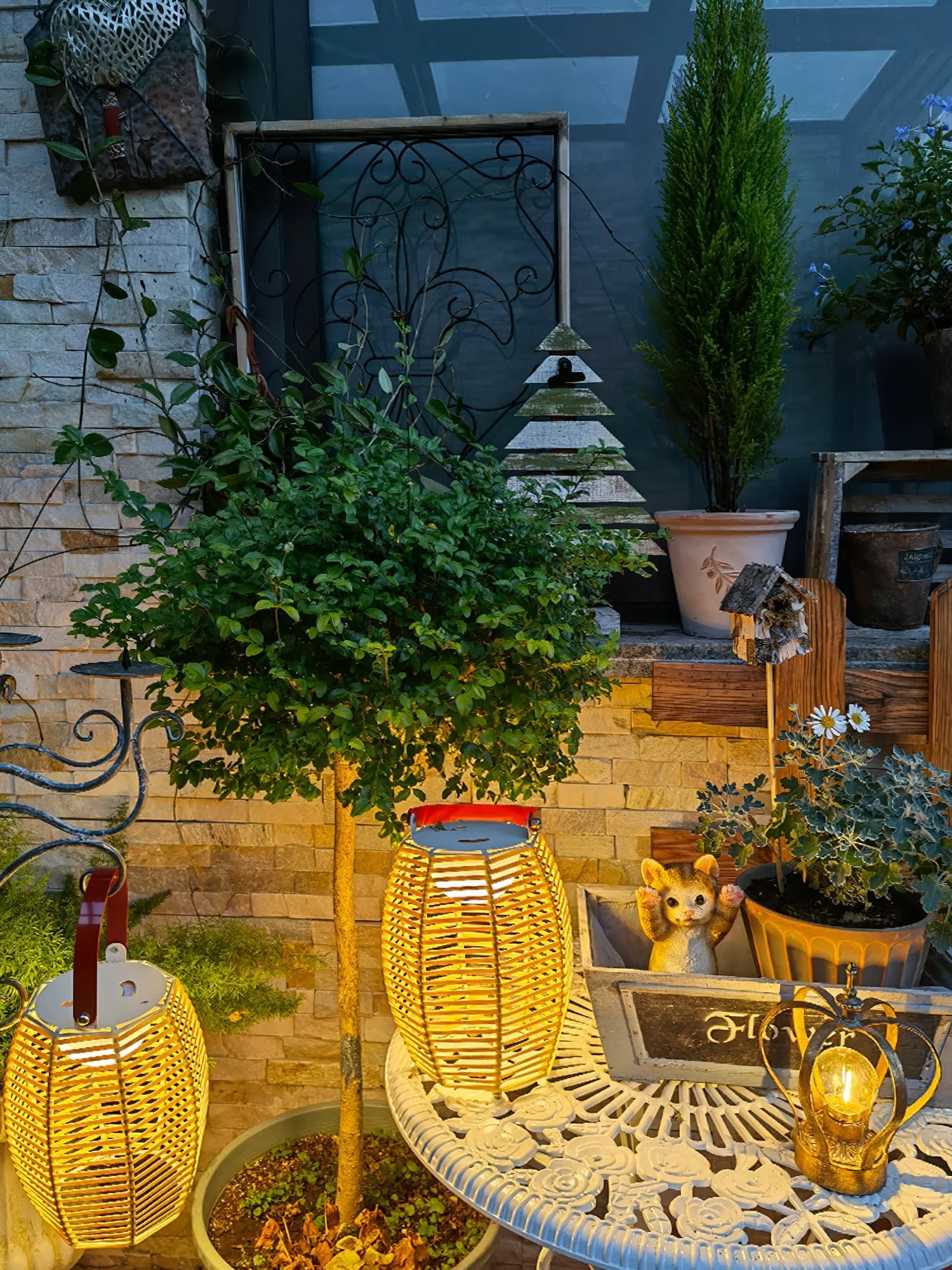 Lantern Built-in Battery Table Lamp - Image 7