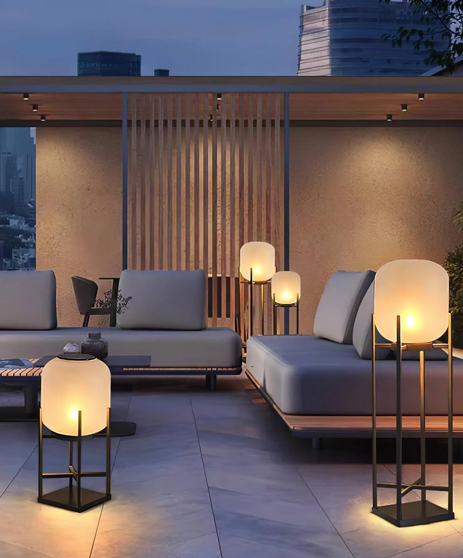 Lantern Outdoor Solar Floor Lamp - Image 11