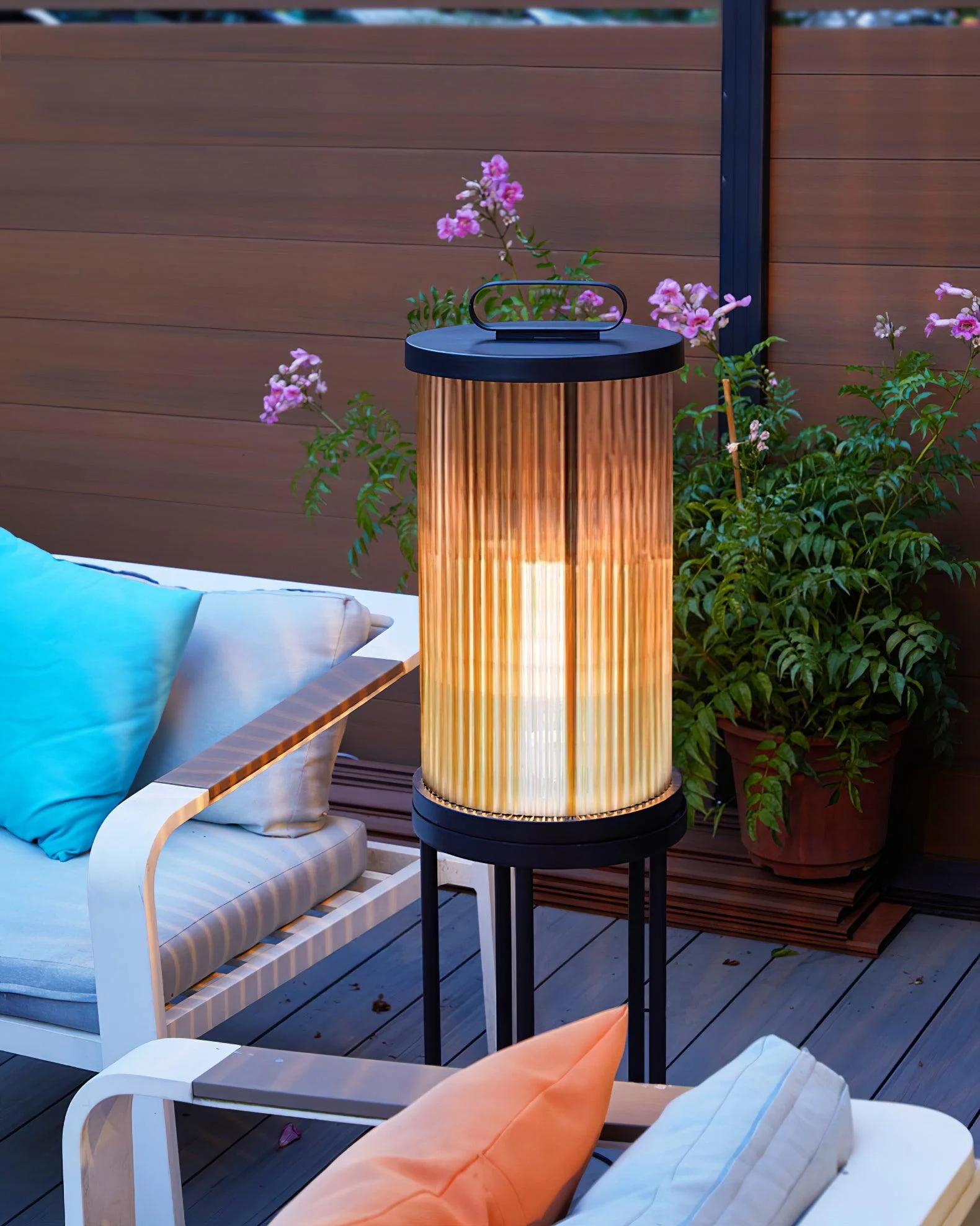 Lantern Garden Outdoor Light - Image 29