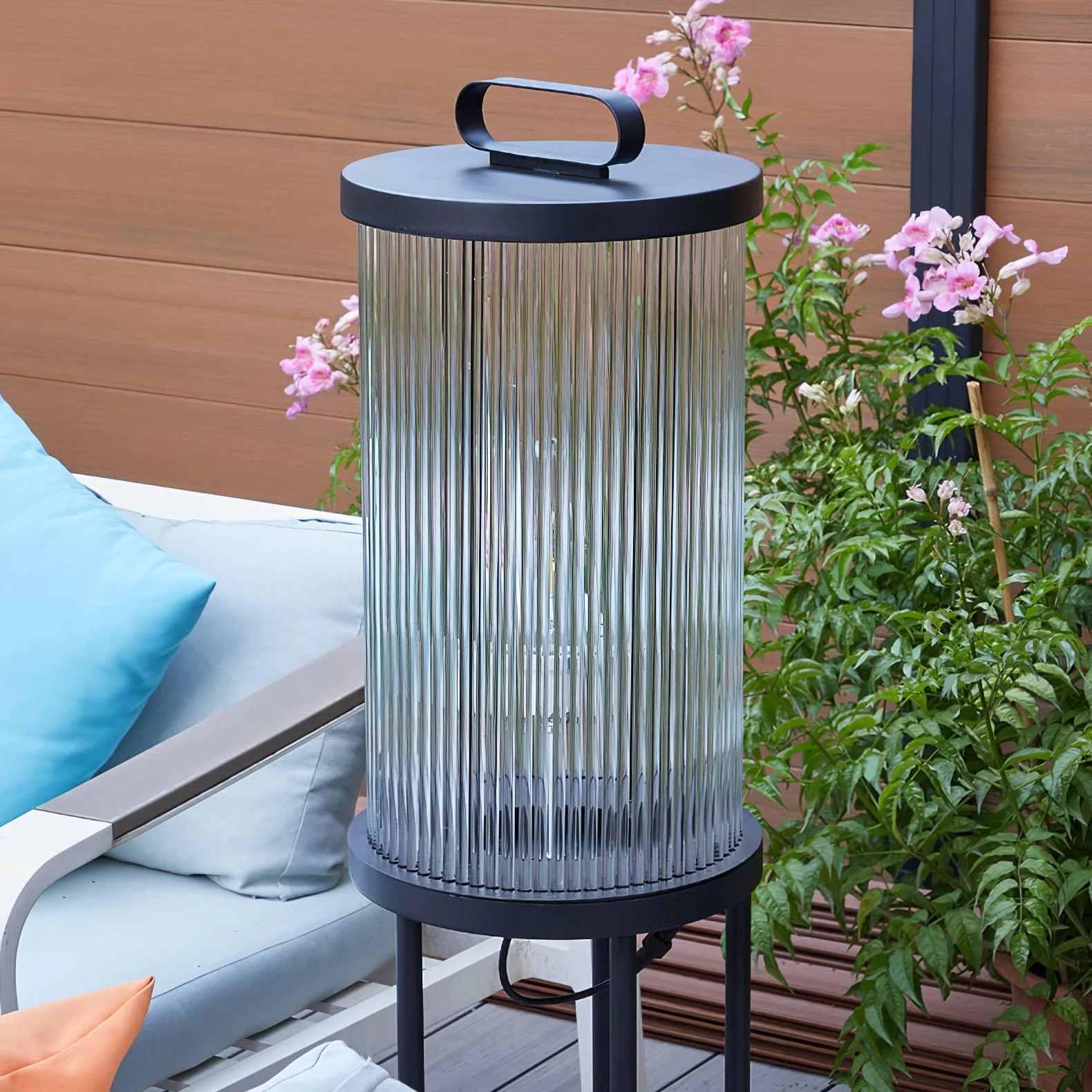 Lantern Garden Solar Outdoor Light - Image 12