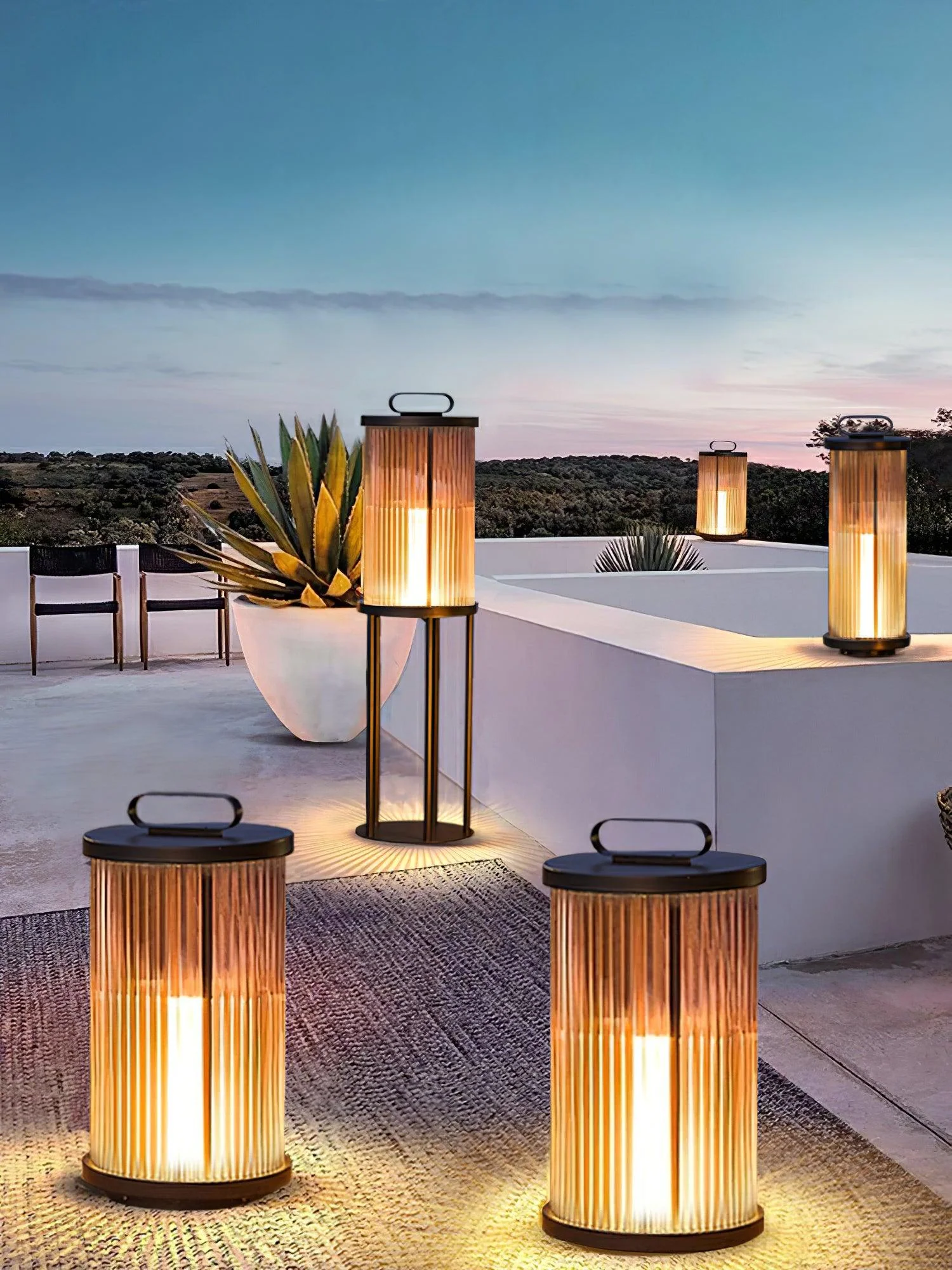 Lantern Garden Solar Outdoor Light - Image 22