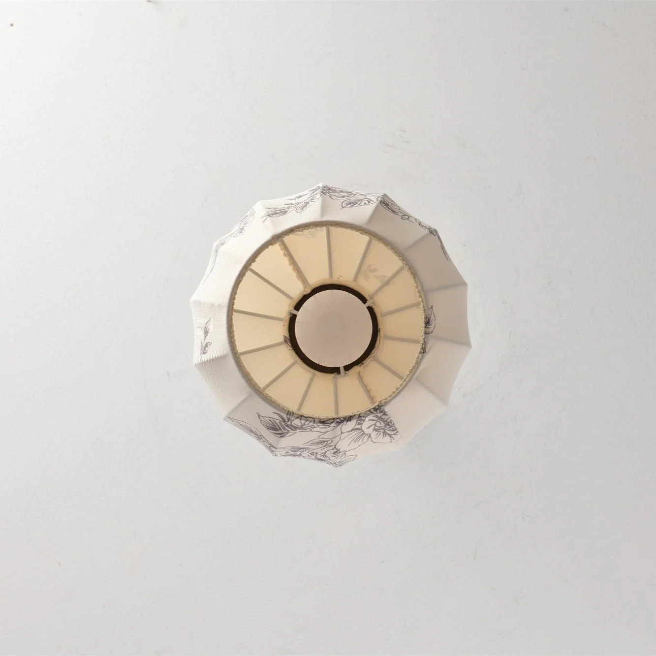 Lanterna Pearl Pendant Lamp - Image 12