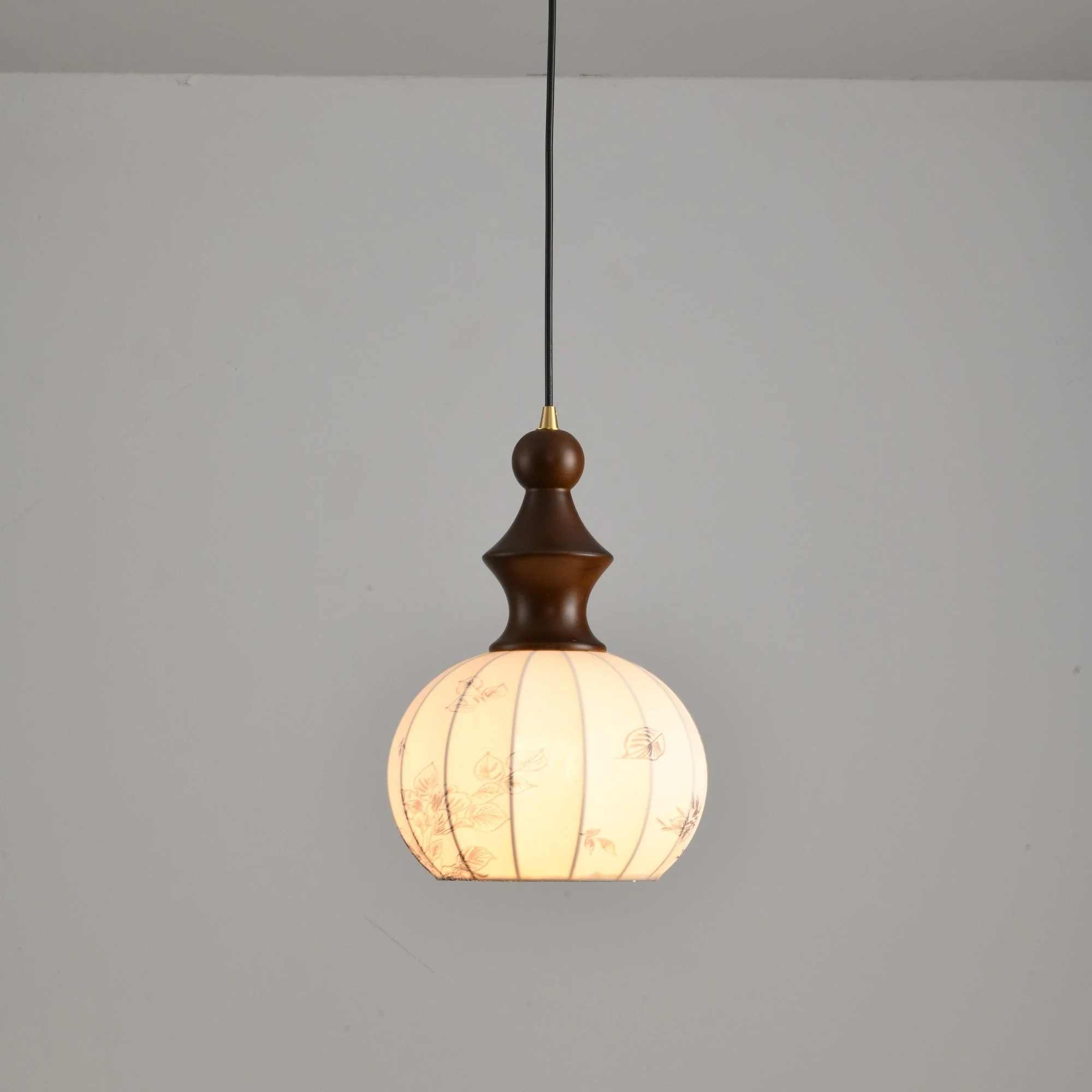 Lanterna Pearl Pendant Lamp - Image 3