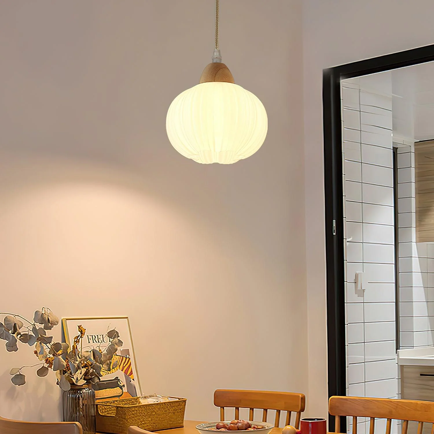 Large Flower Bag Pendant Lamp - Image 2