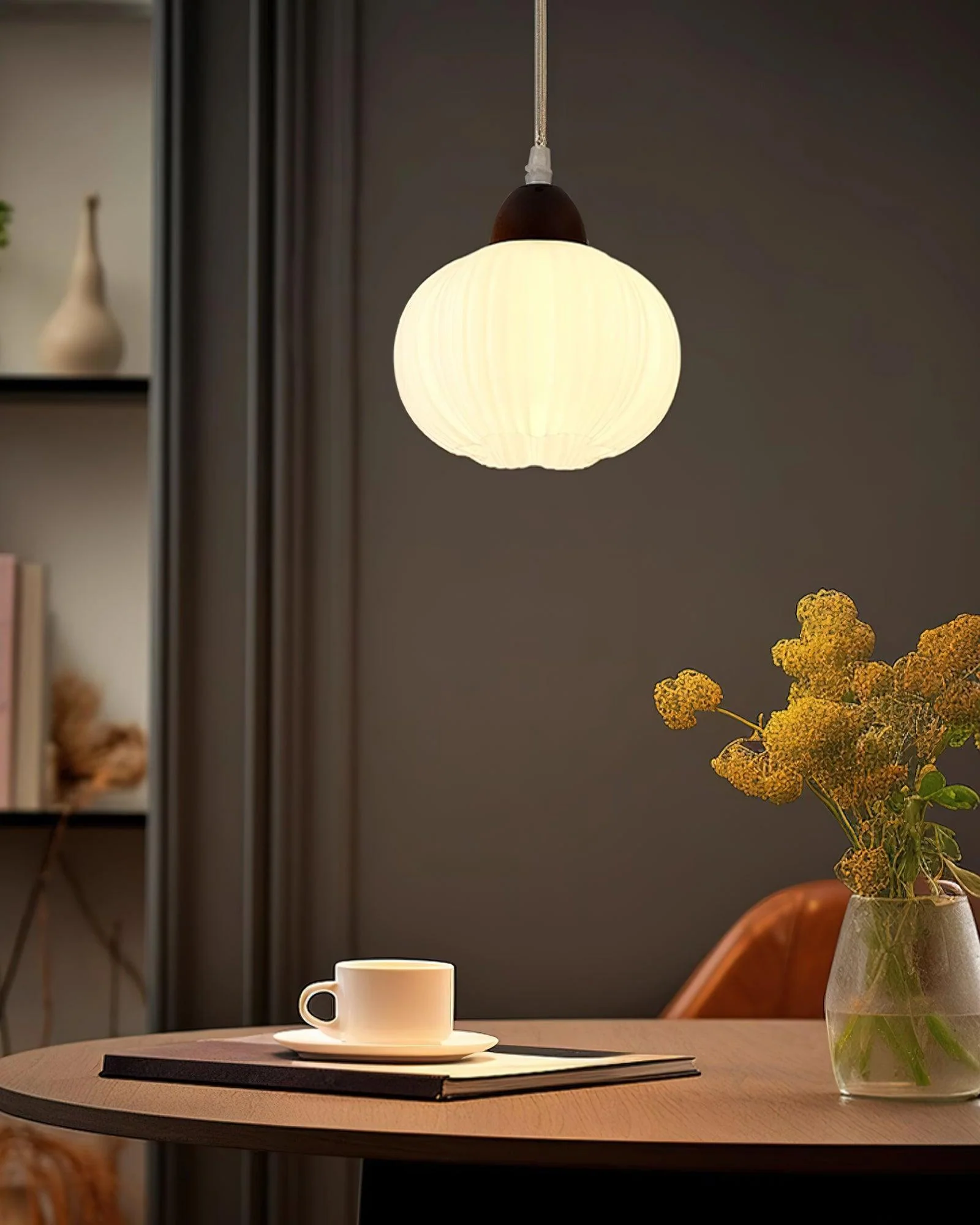 Large Flower Bag Pendant Lamp - Image 4