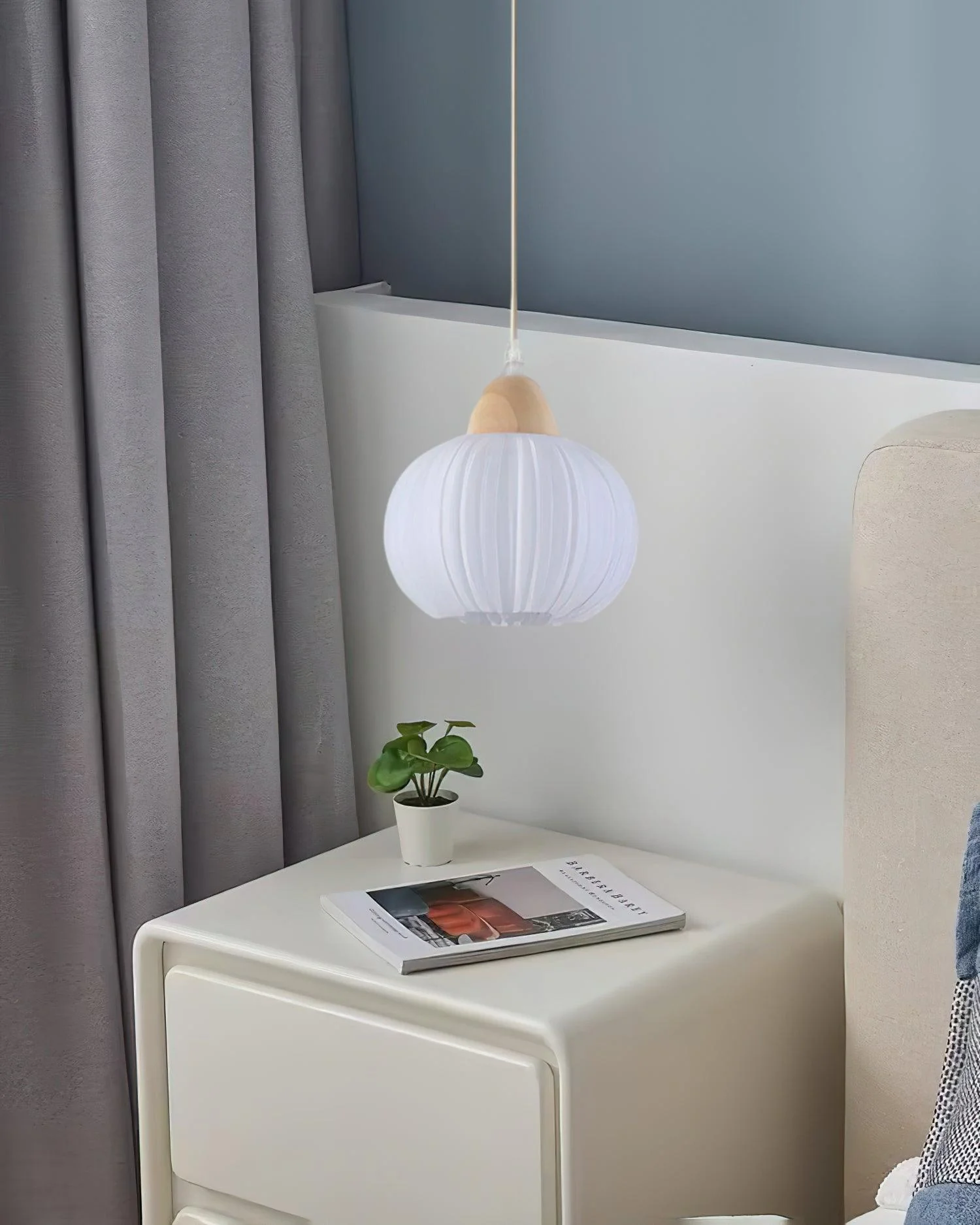 Large Flower Bag Pendant Lamp - Image 6
