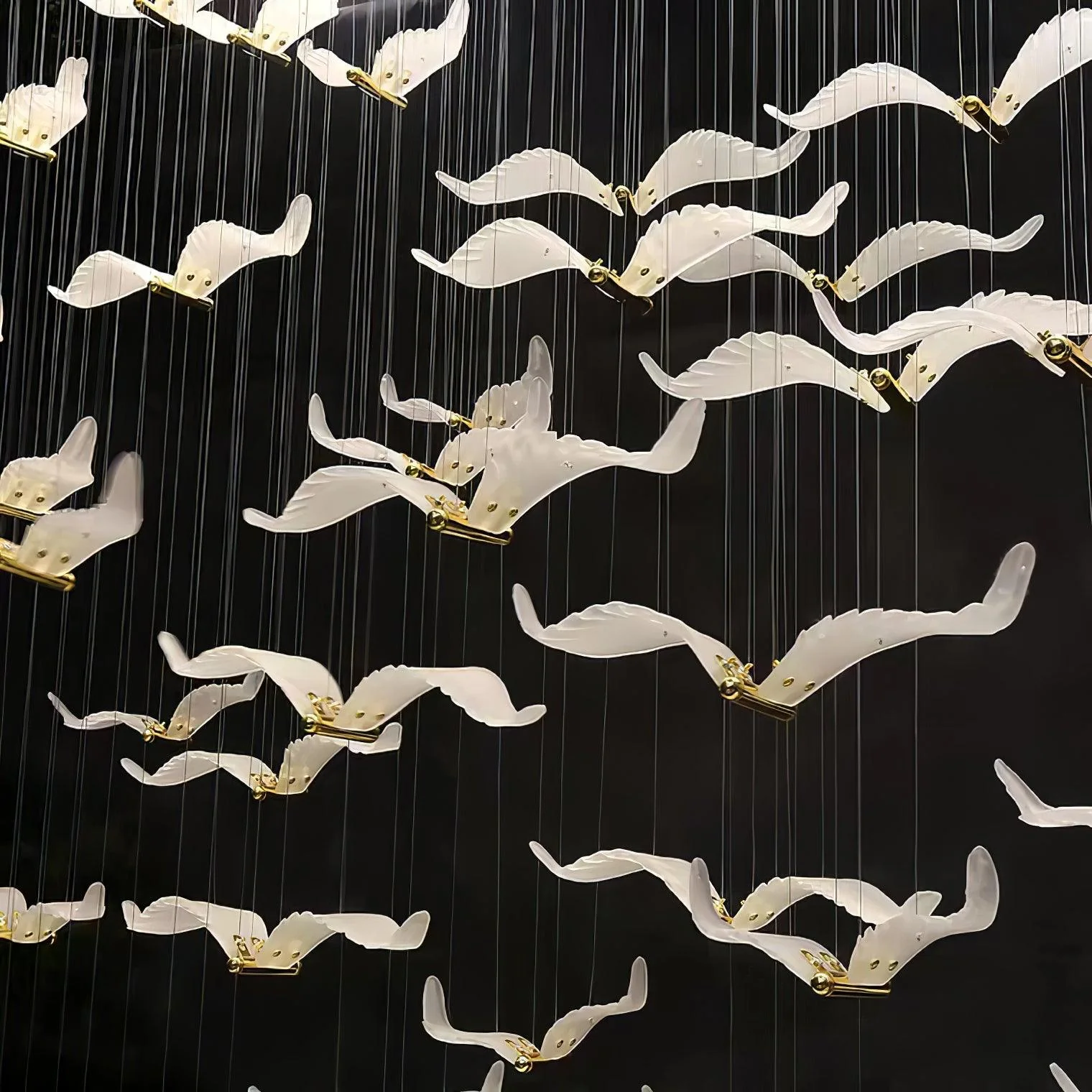 Large Seagull Chandelier - Image 17