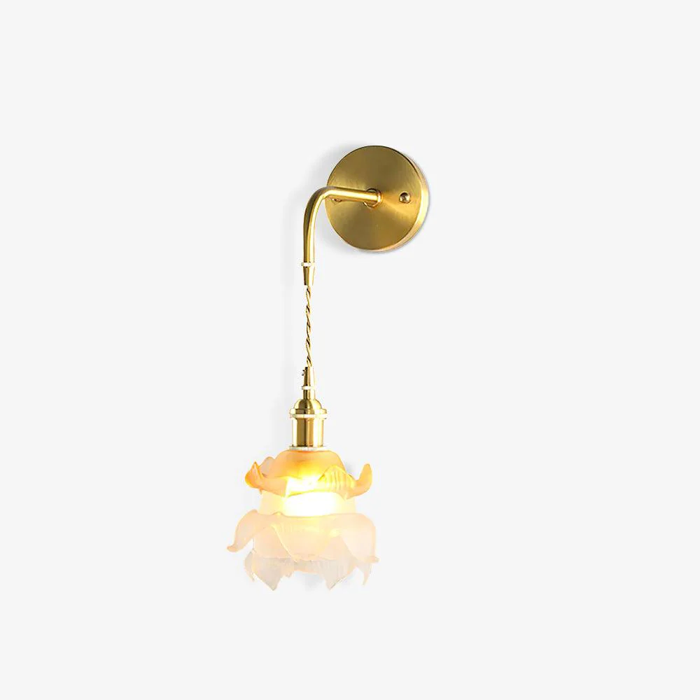 Laura Brass Wall Lamp - Image 9