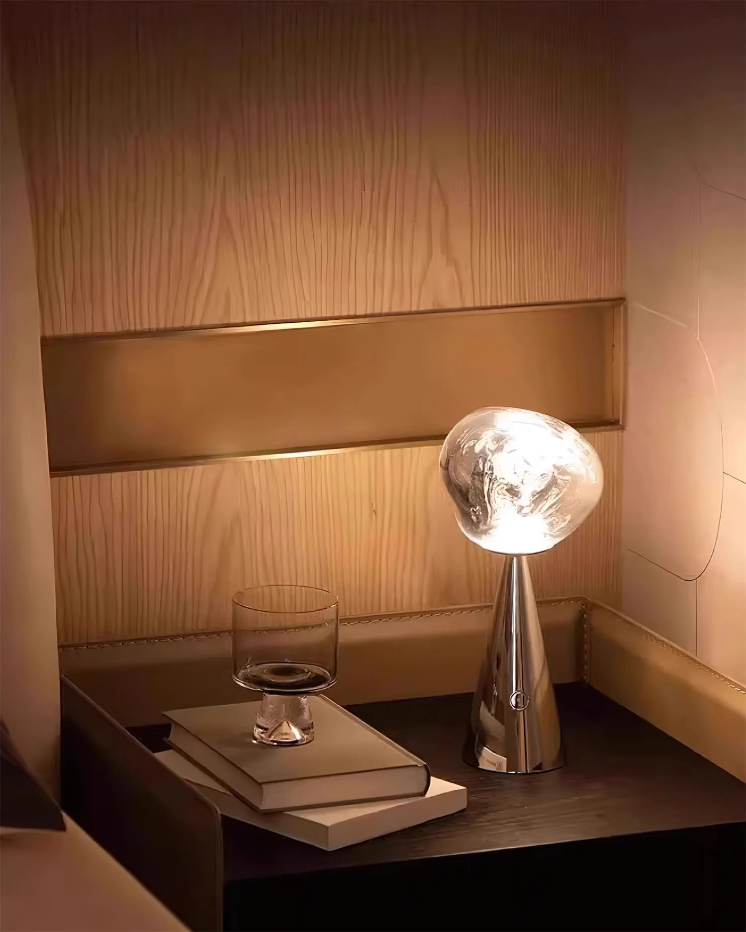Lava Rechargeable Table Lamp - Image 9