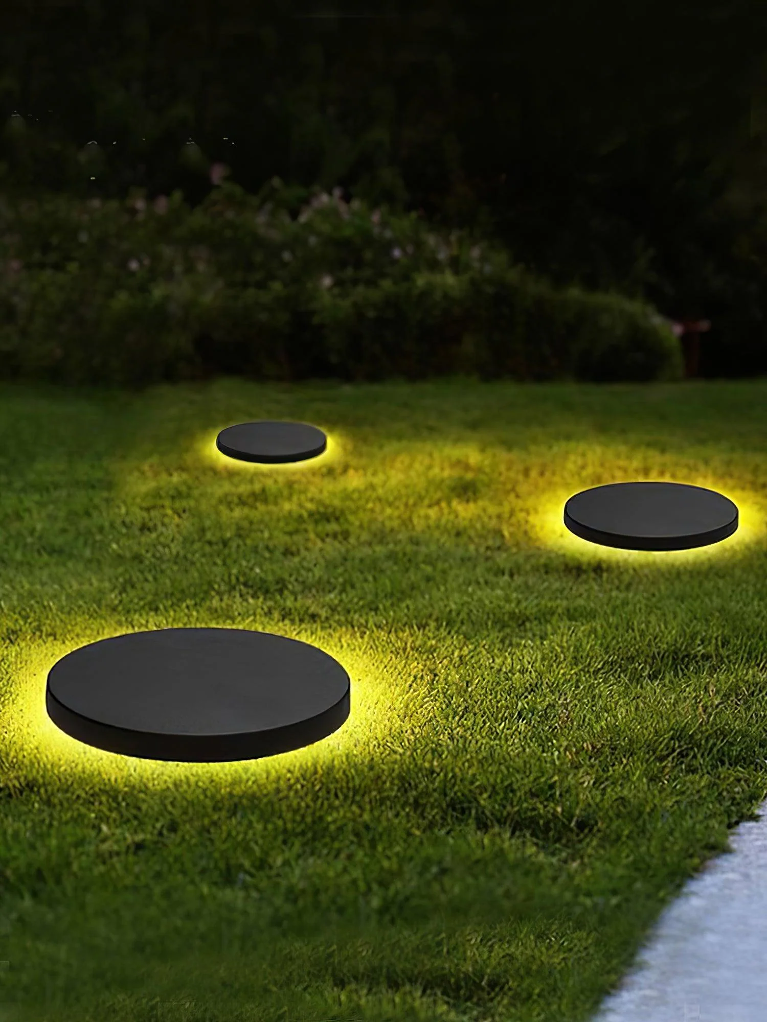 Lawn Nails Outdoor Light - Image 6