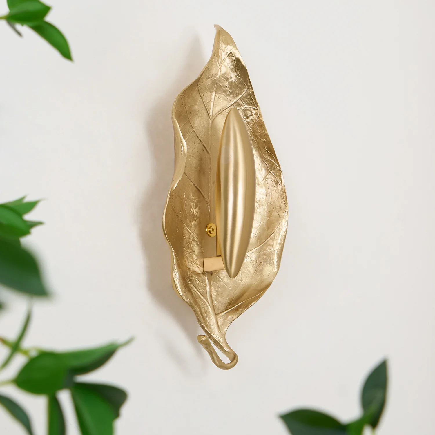 Leaf Brass Wall Lamp - Image 35