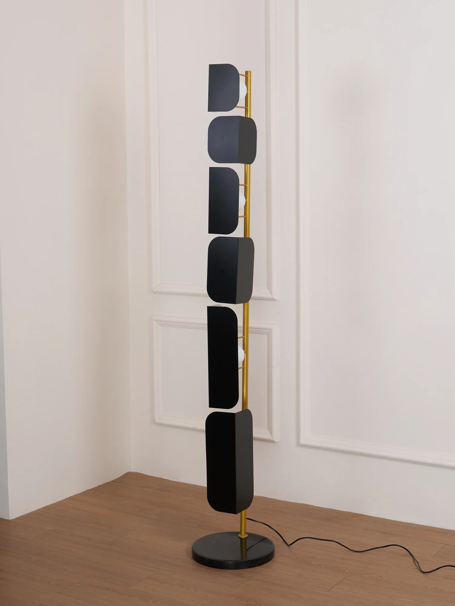 Leagan Floor Lamp - Image 31
