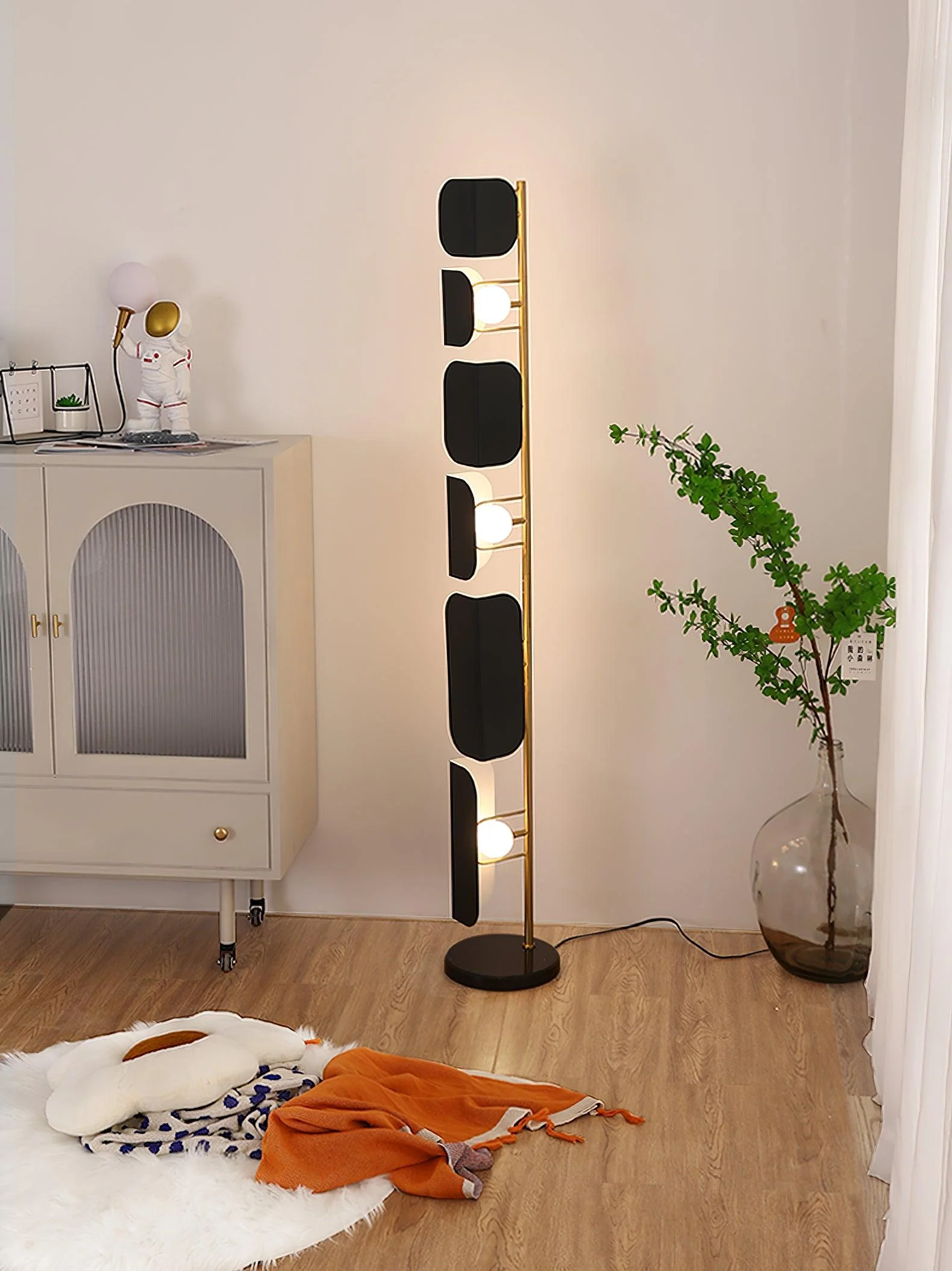 Leagan Floor Lamp - Image 6