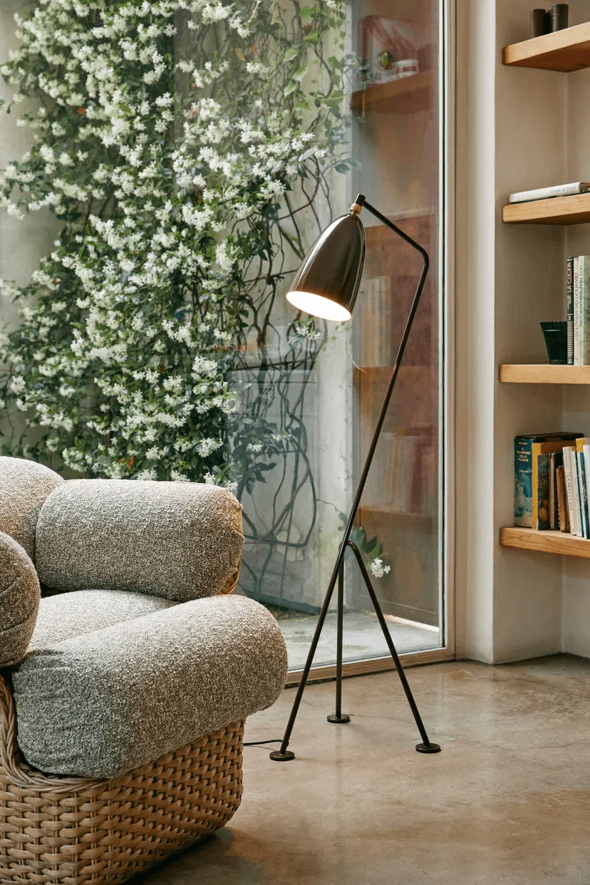 Lean Floor Lamp - Image 14