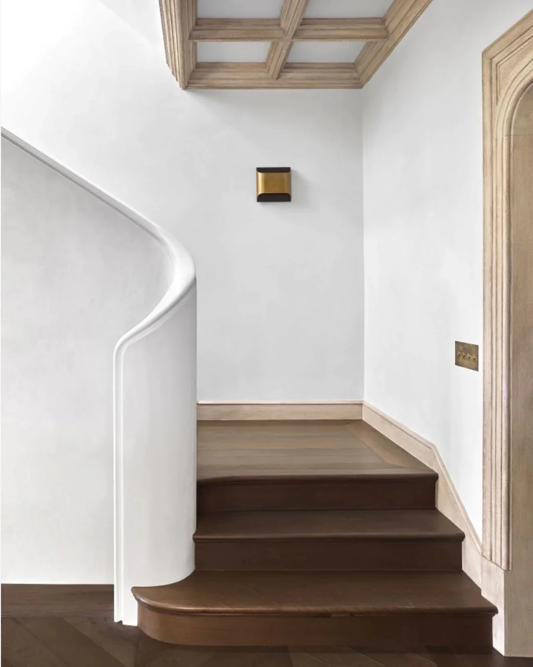Leclerc Brass Wall Lamp - Image 68