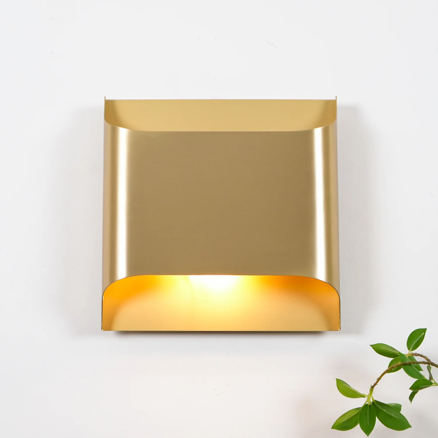Leclerc Brass Wall Lamp - Image 92