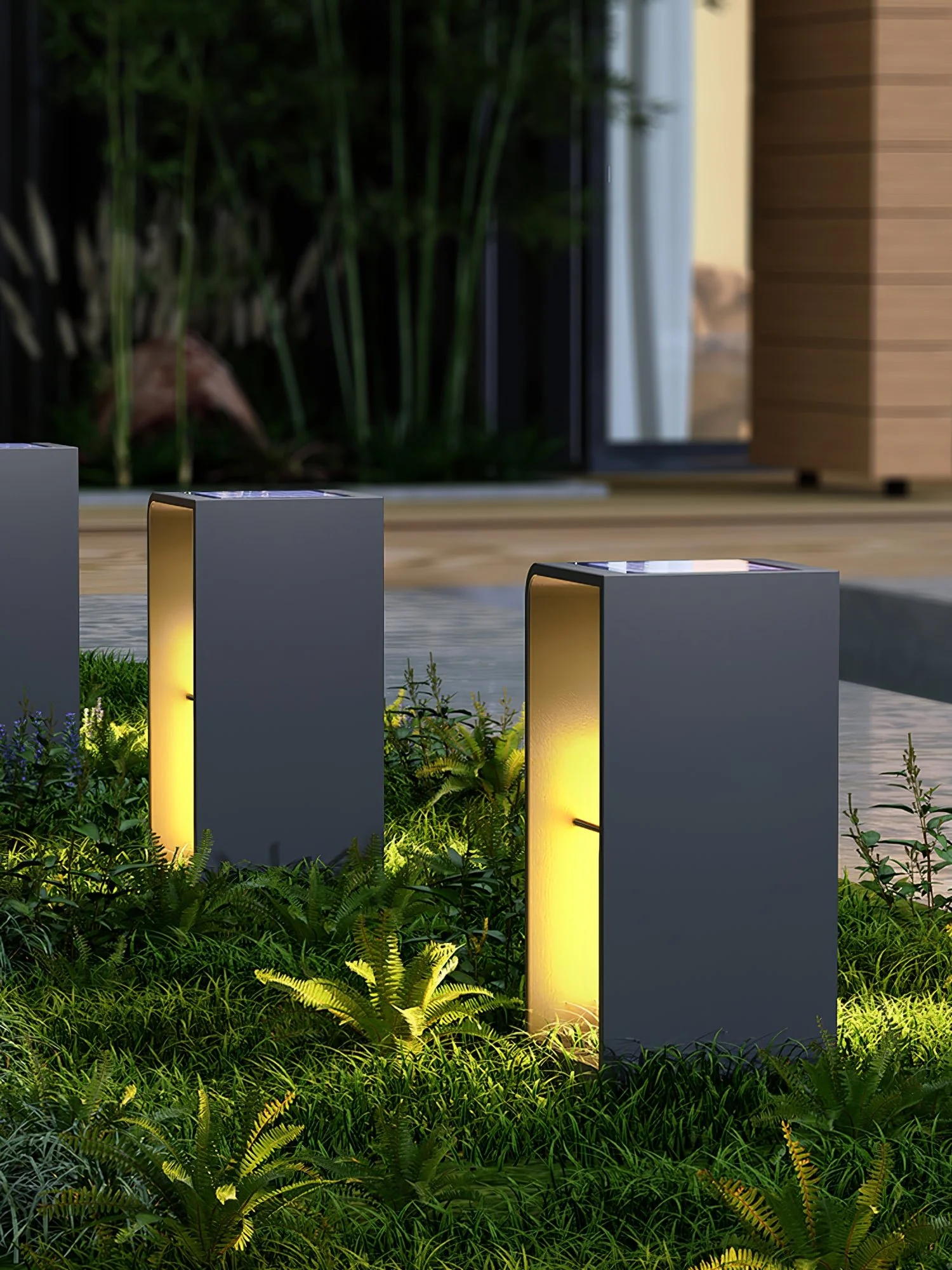 Zephyra Garden Solar Outdoor Light - Image 3