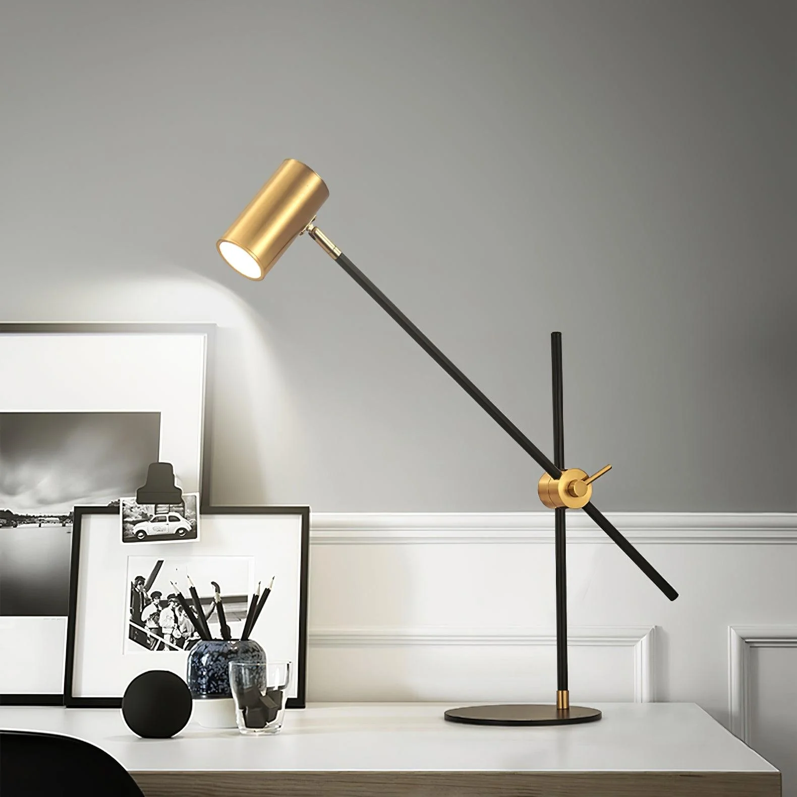 Lektor Table Lamp - Image 2
