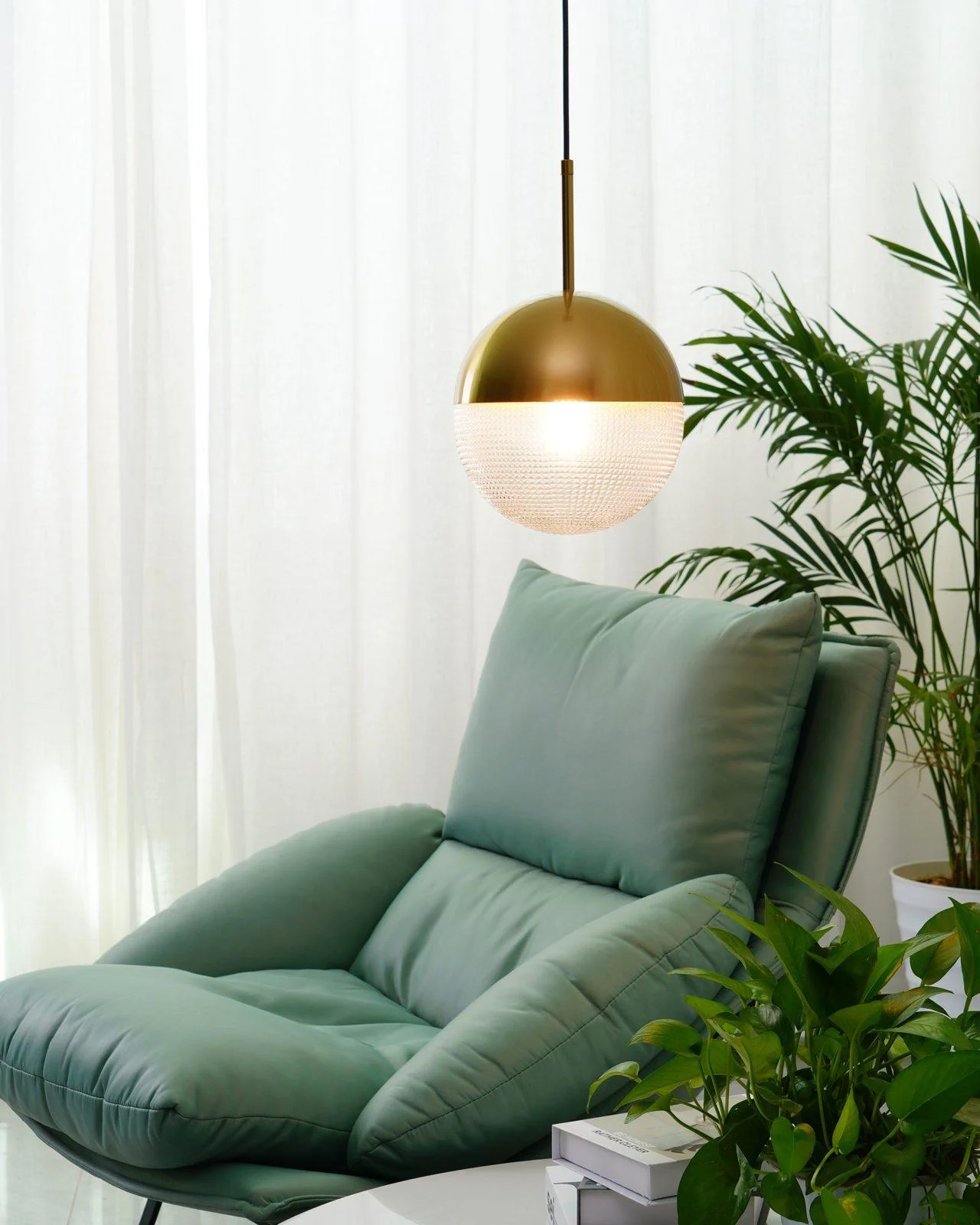 Lens Flair Pendant Lamp - Image 27