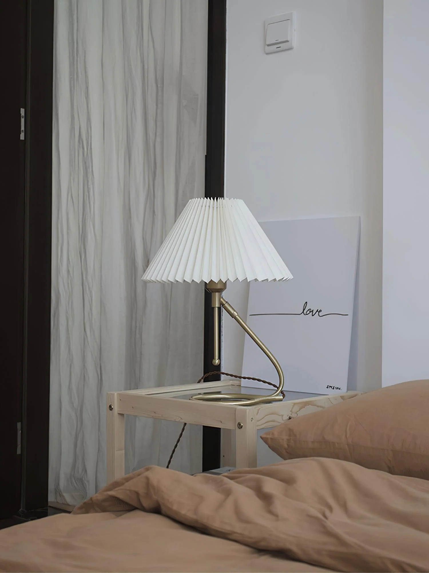 Levitate Pleated Table Lamp - Image 12