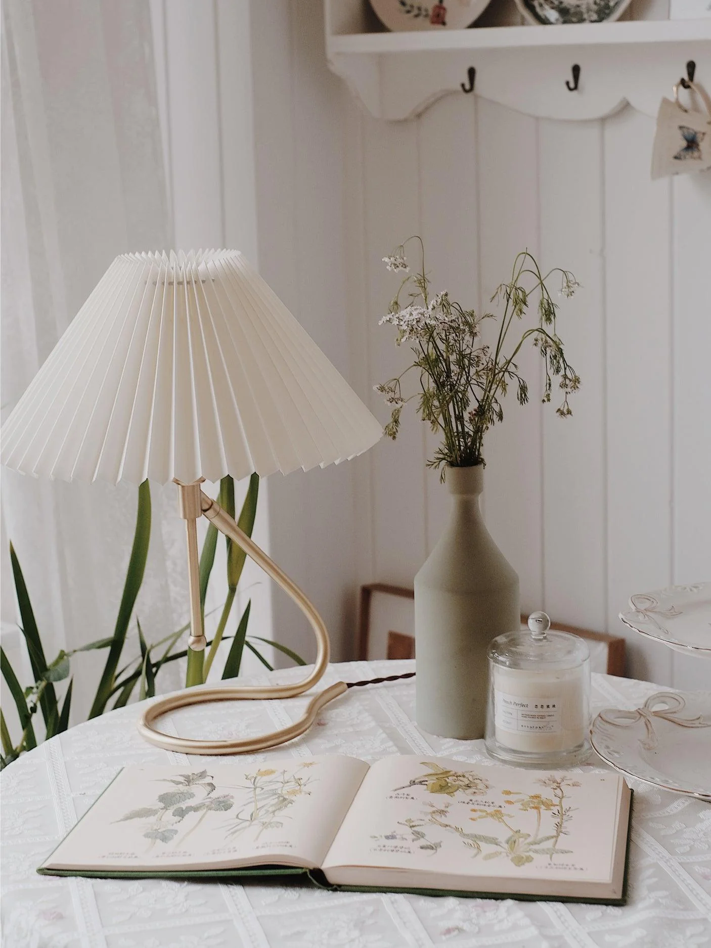 Levitate Pleated Table Lamp - Image 16