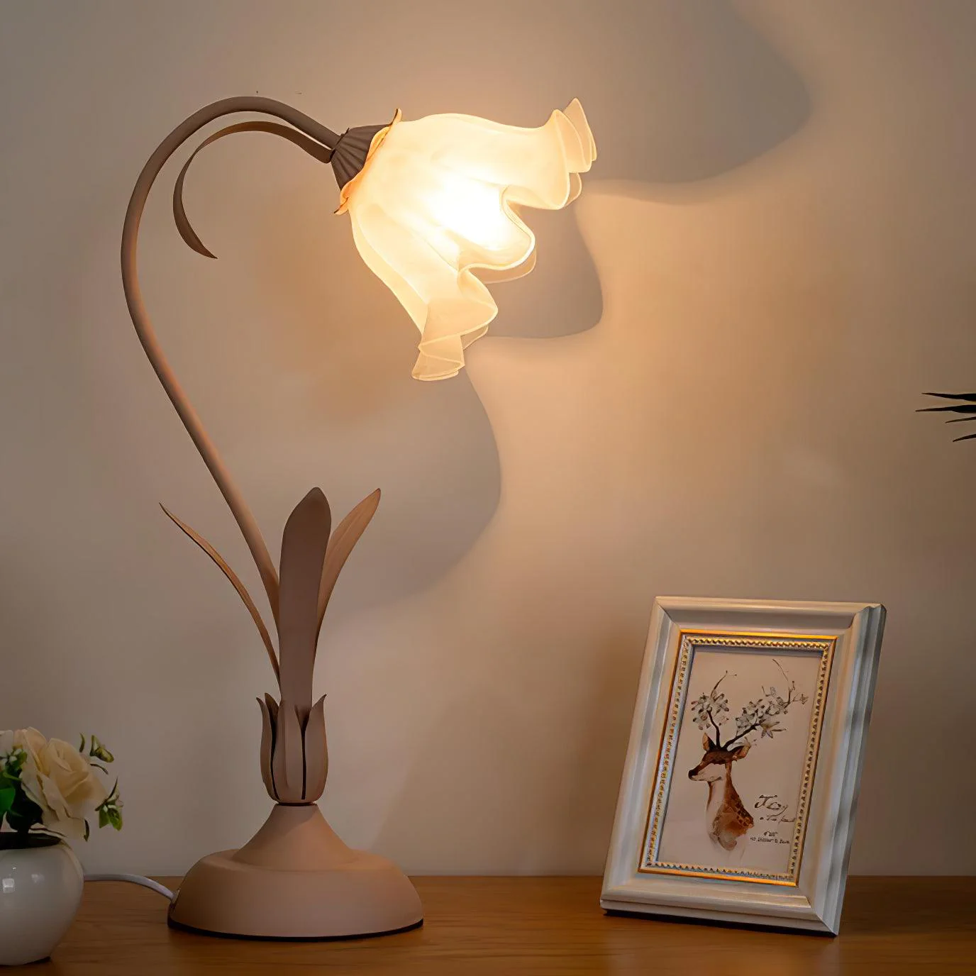 Lily of the Valley Table Lamp - Image 13
