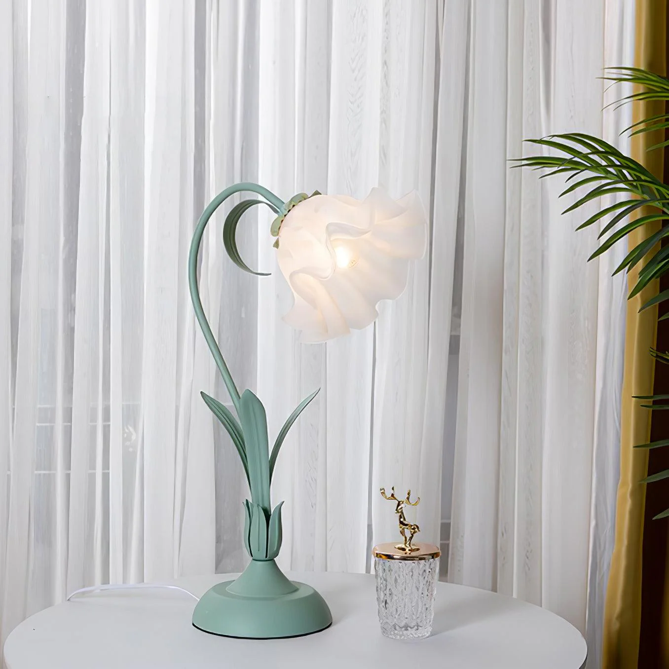 Lily of the Valley Table Lamp - Image 2