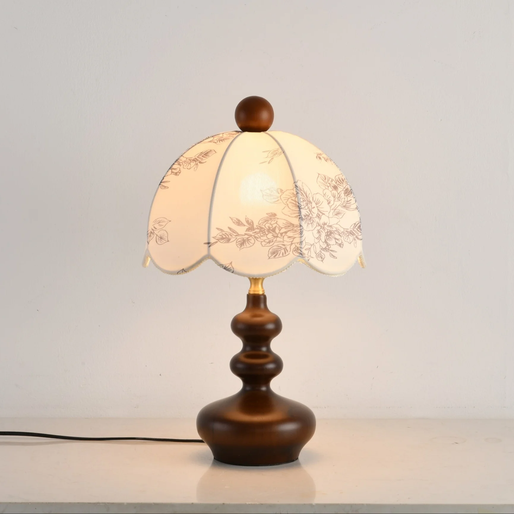 Lilybelle Blossom Table Lamp - Image 13