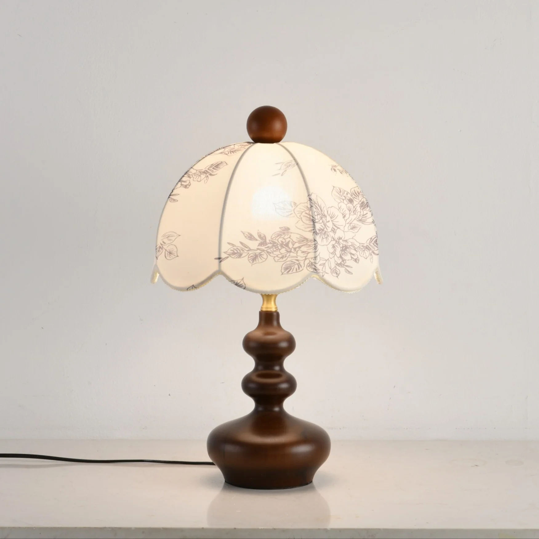 Lilybelle Blossom Table Lamp - Image 14