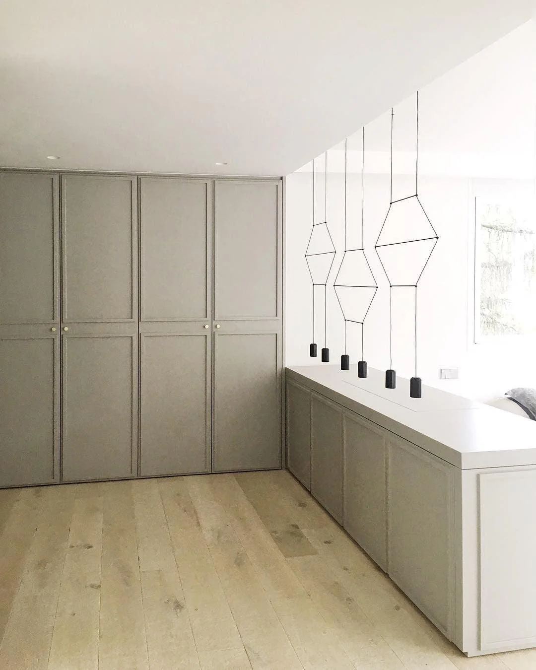 Line Art Pendant Light - Image 22