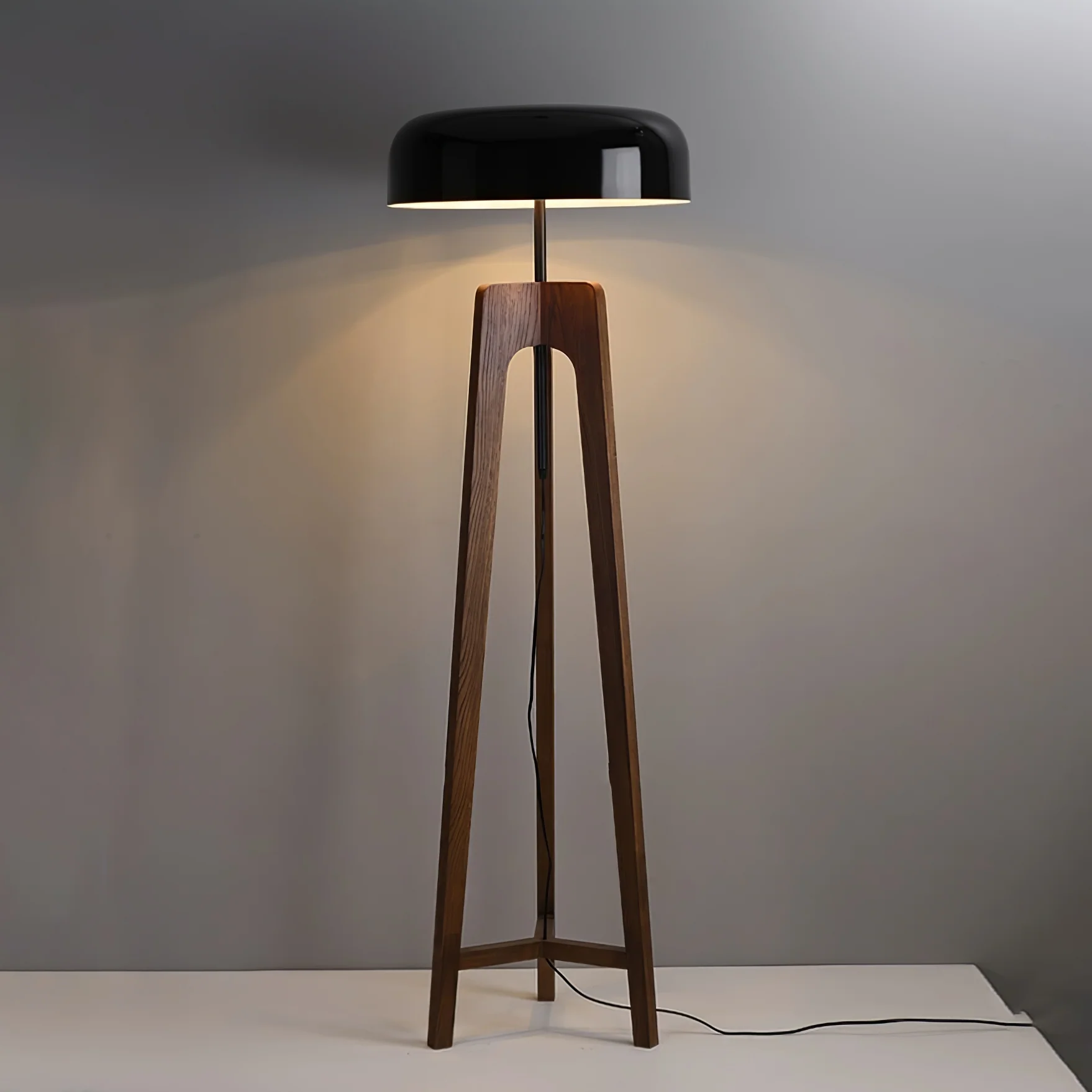 Linea Floor Lamp - Image 26