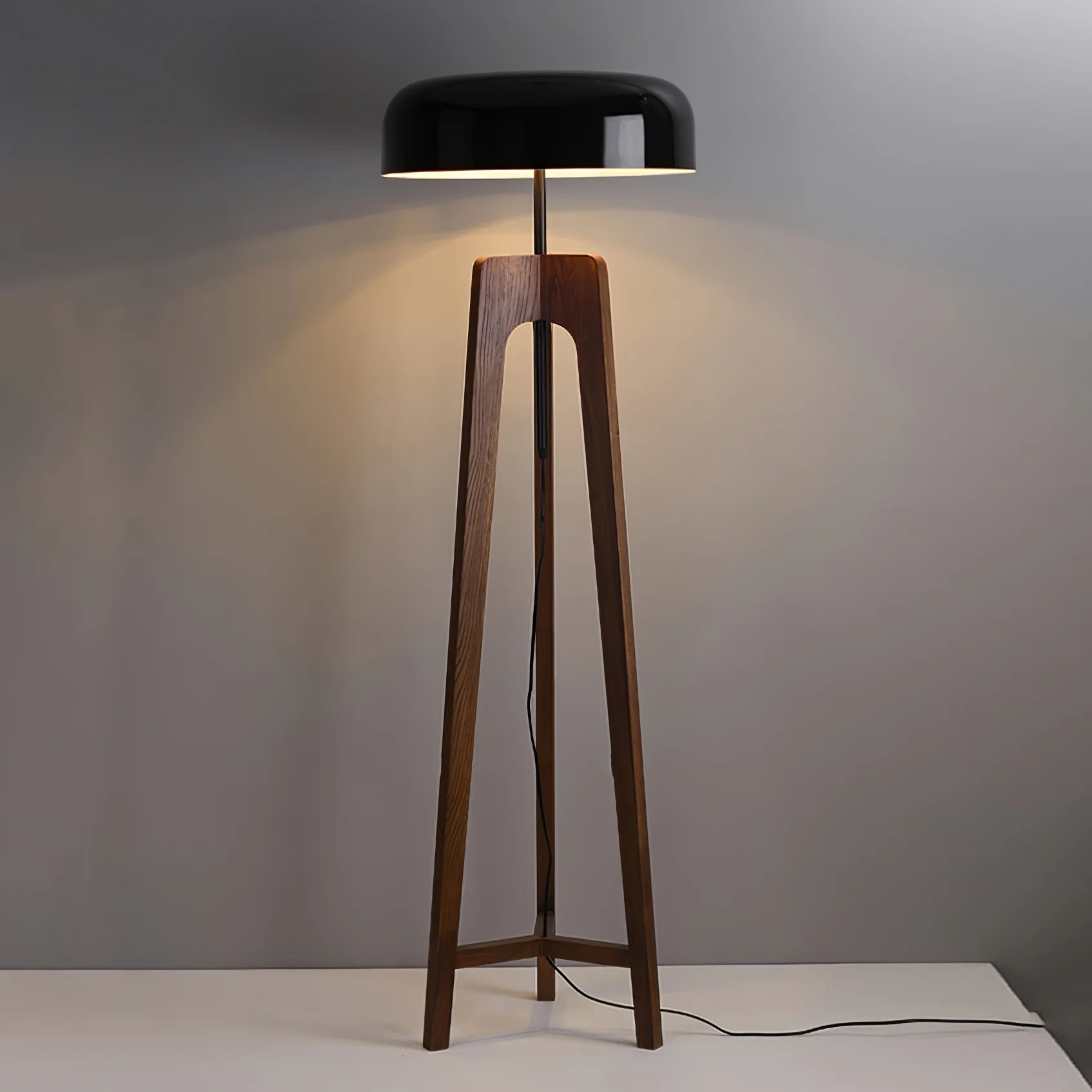 Linea Floor Lamp - Image 8