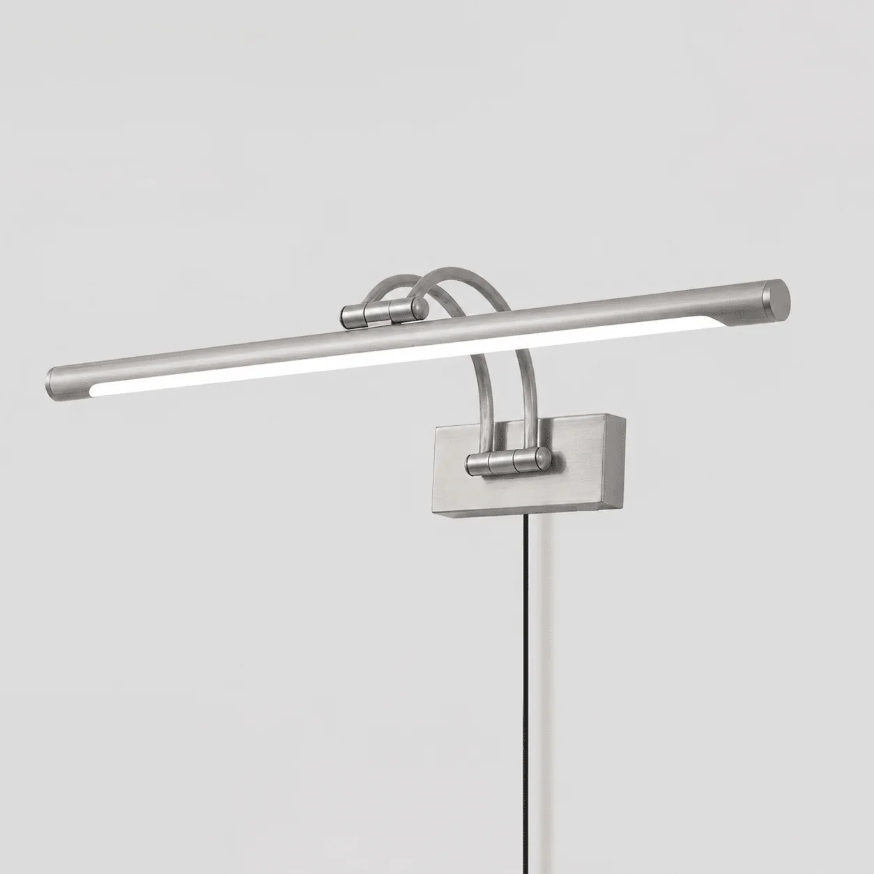 Linear Vanity Plug-in Wall Light - Image 6