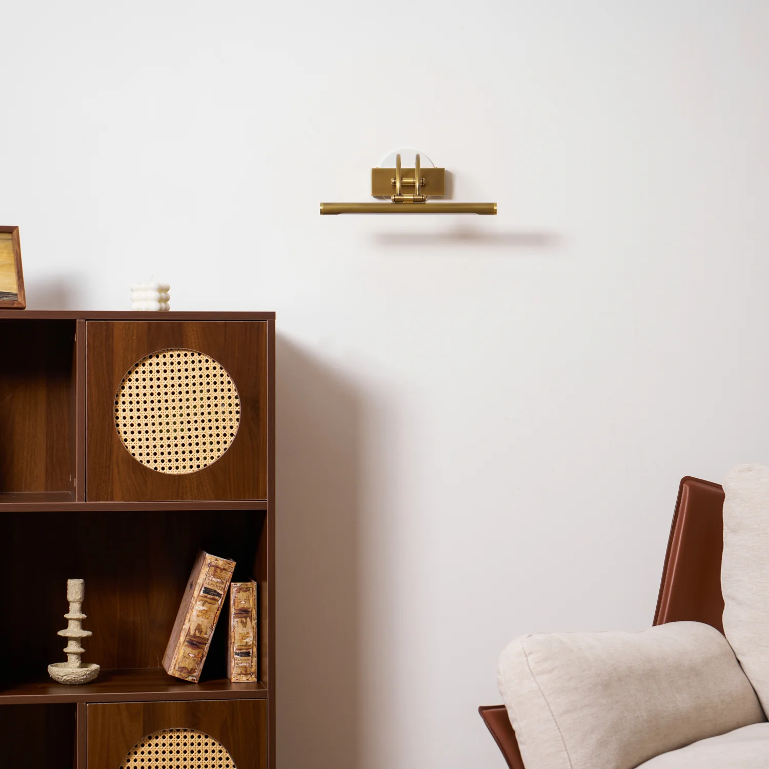 Linear Vanity Wall Light - Image 17