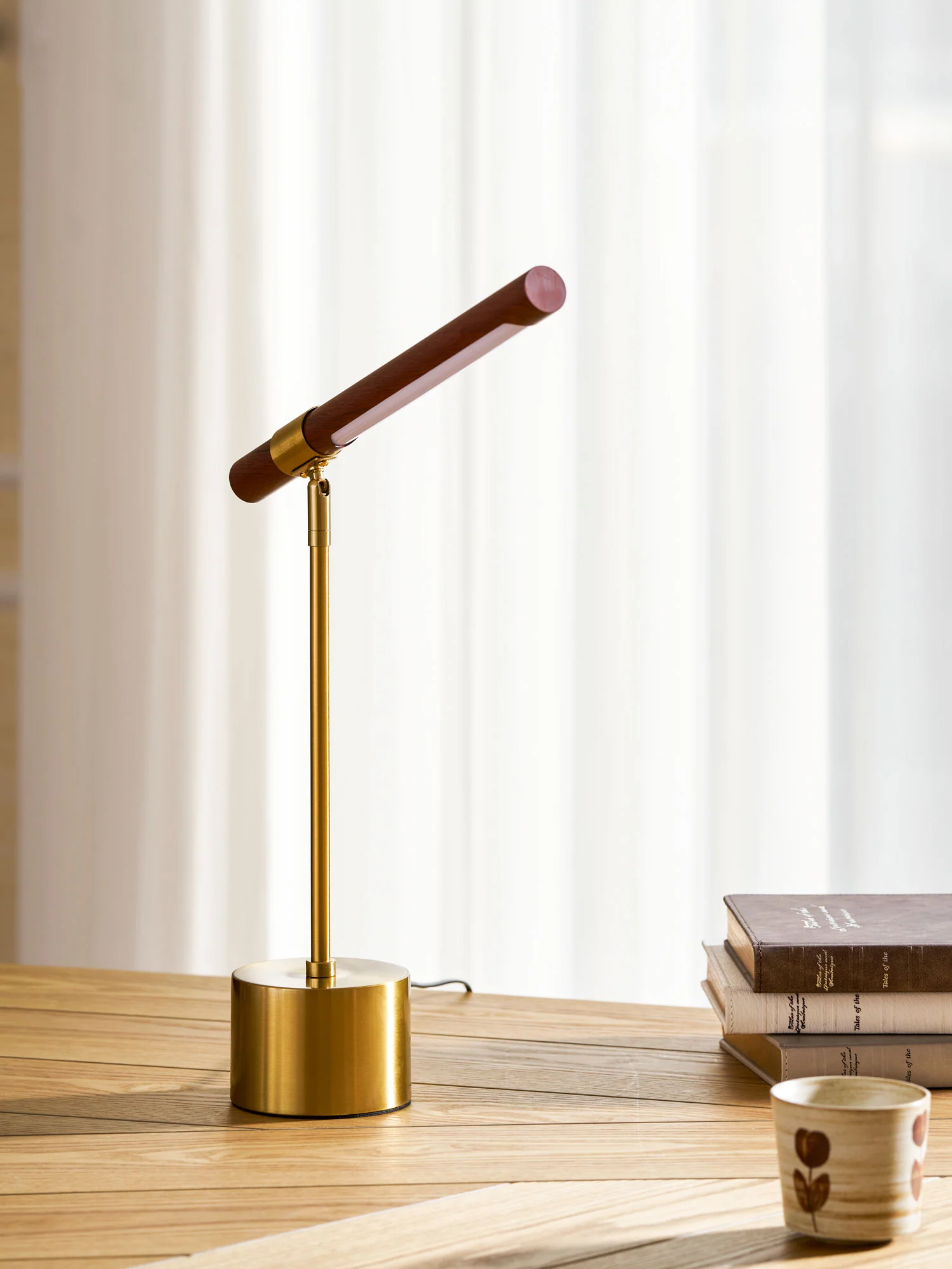 Linear Table Lamp - Image 8