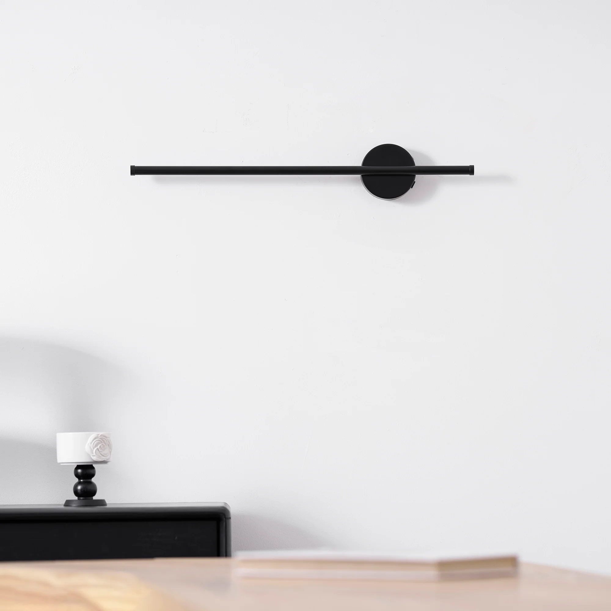 Linearo Rechargeable Wall Lamp - Image 13