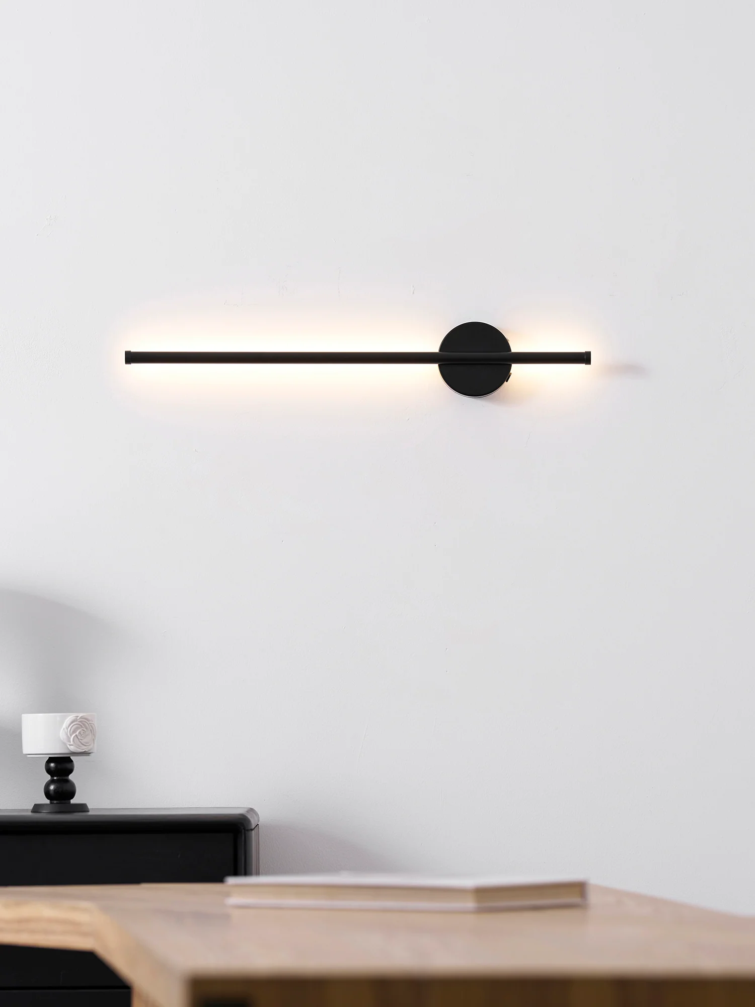 Linearo Rechargeable Wall Lamp - Image 16