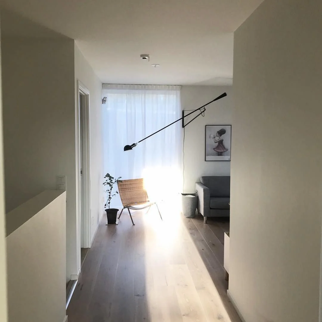 Long Swing Arm Wall Lamp - Image 23