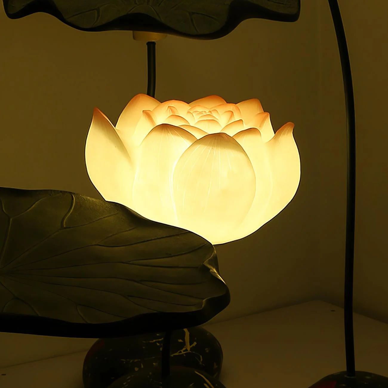 Lotus Floor Lamp - Image 3