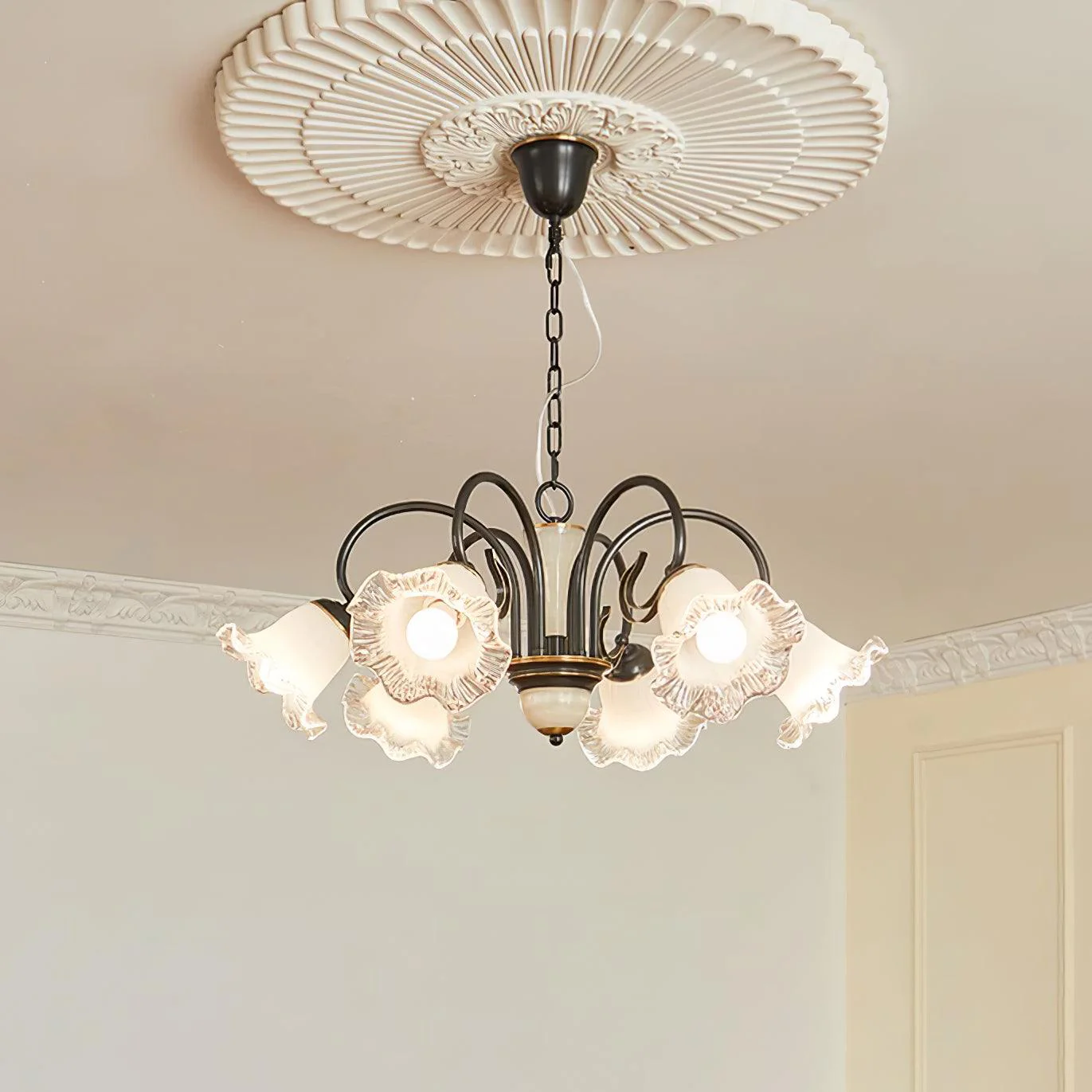 Luce Black Chandelier - Image 6