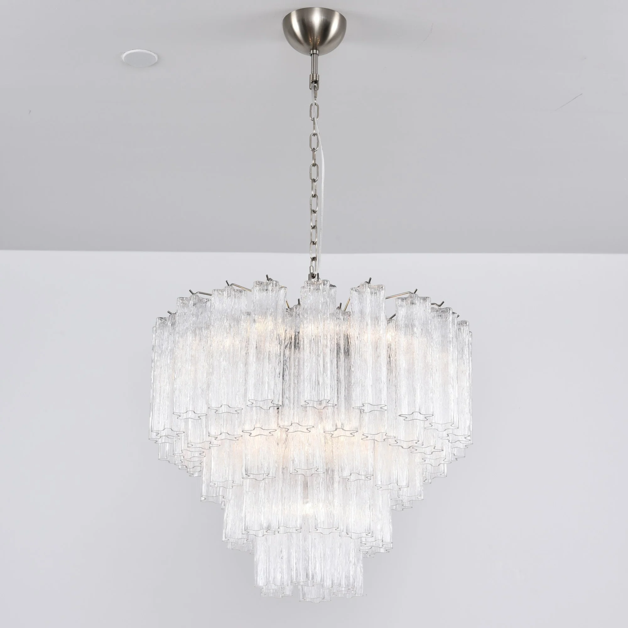 Lucente Murano Chandelier - Image 3
